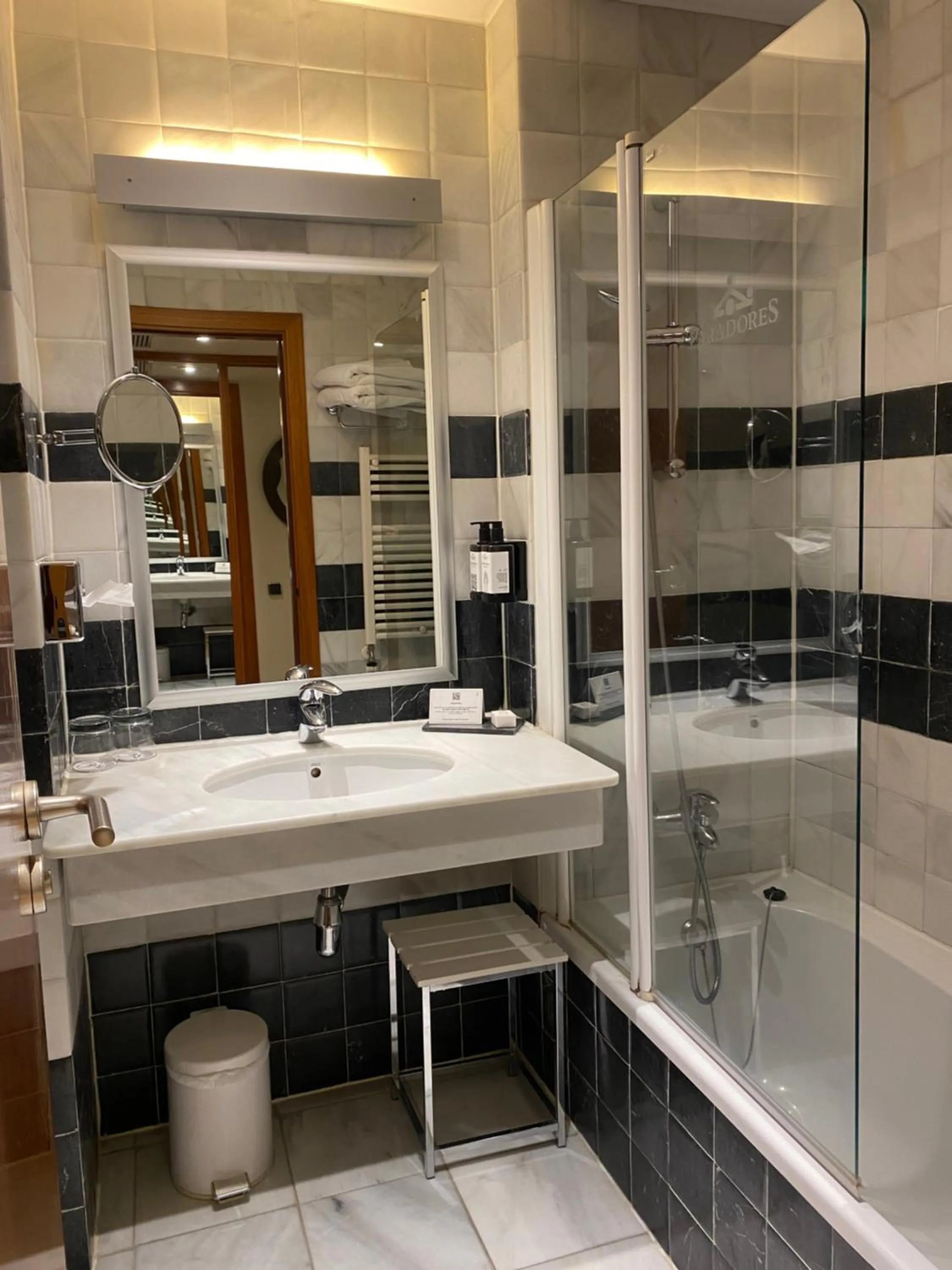 Bathroom in Parador De La Seu D'urgell