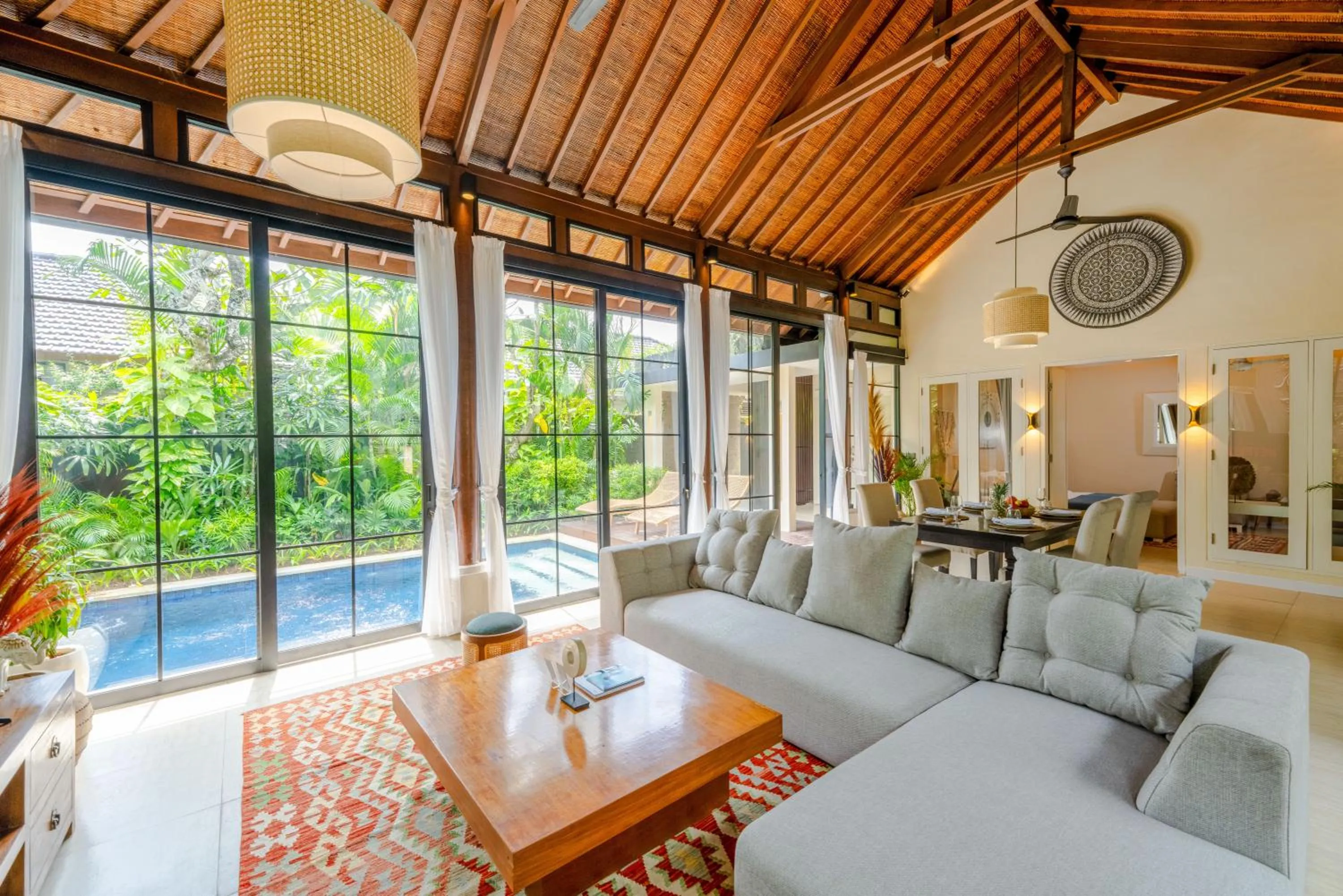 Patio in Boholuma Villas by Pertama Management