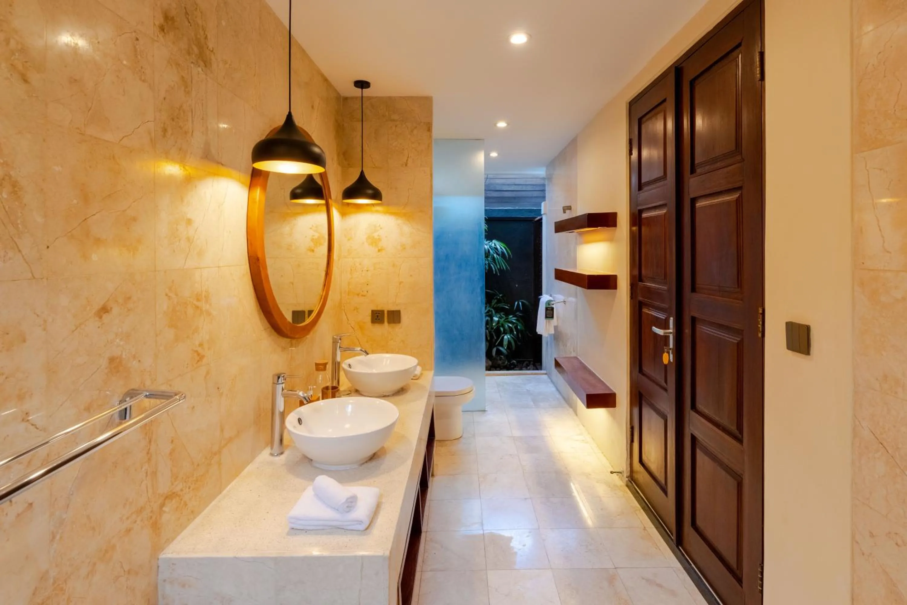 Toilet in Boholuma Villas by Pertama Management
