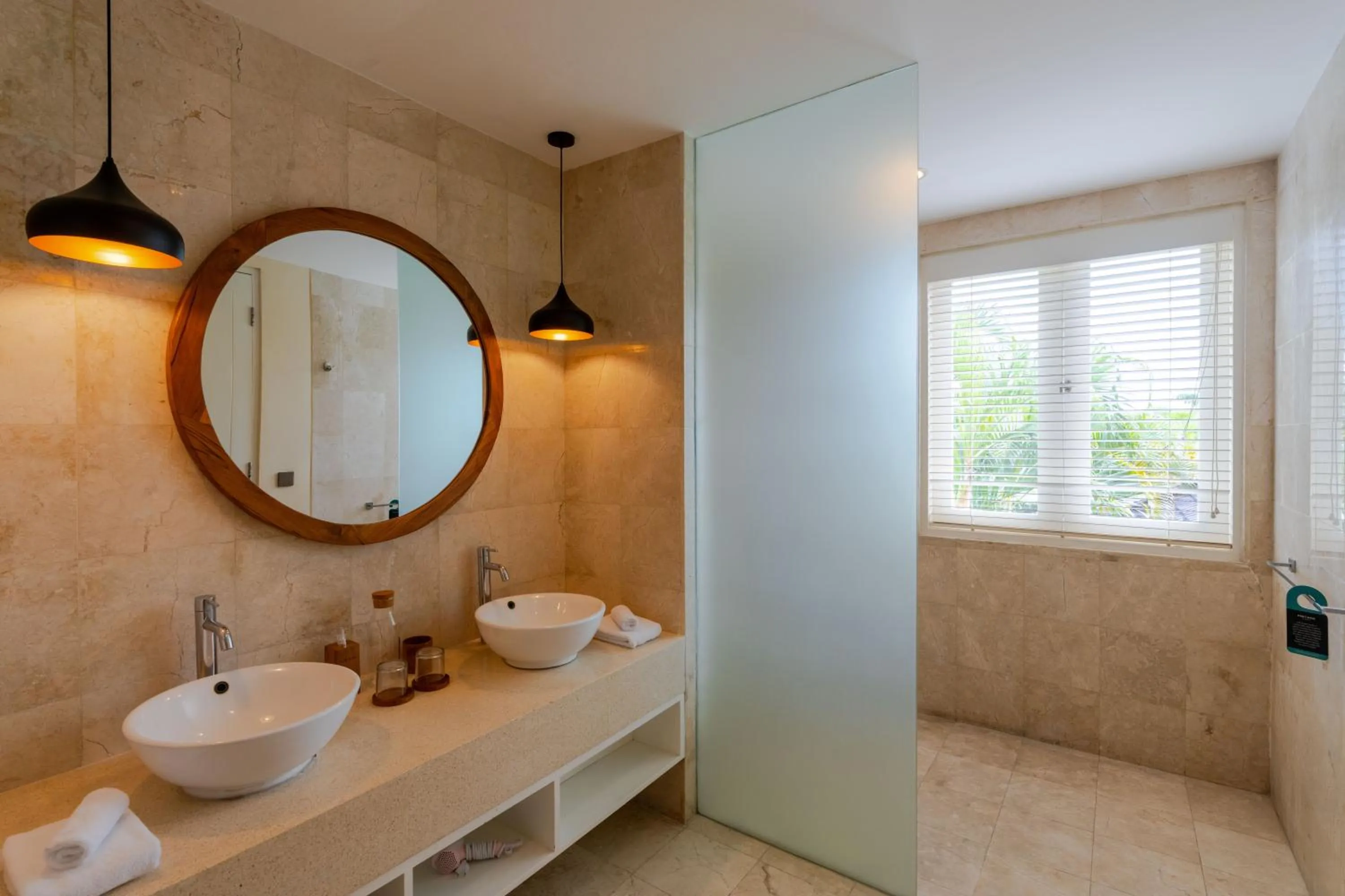 Shower in Boholuma Villas by Pertama Management