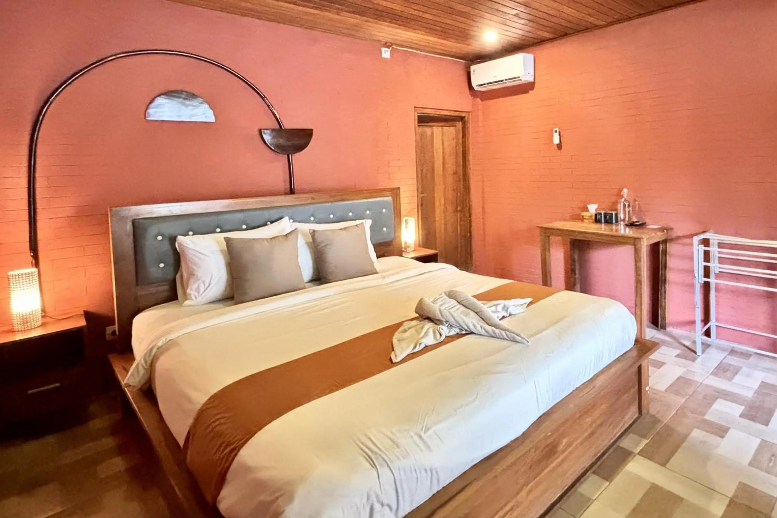 Bedroom, Bed in Casa Komala Uluwatu