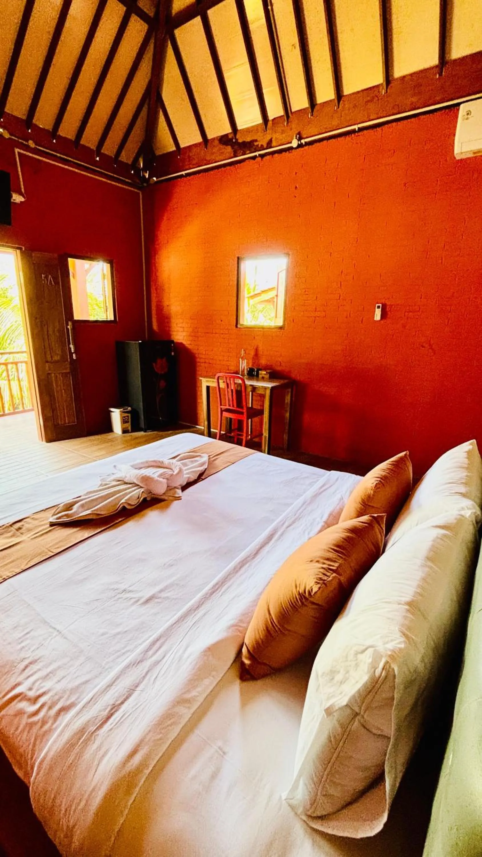 Bedroom, Bed in Casa Komala Uluwatu