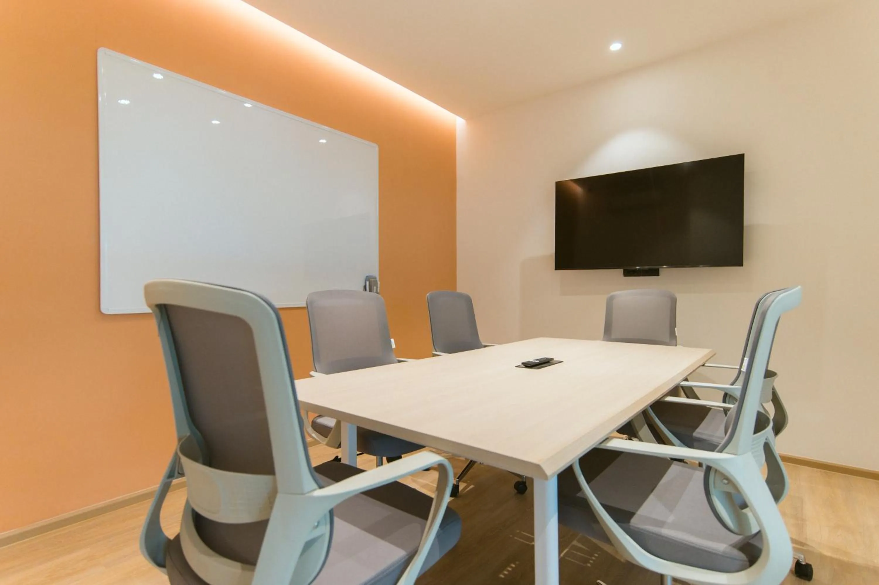 Meeting/conference room in PAAK Hotel Suvarnabhumi
