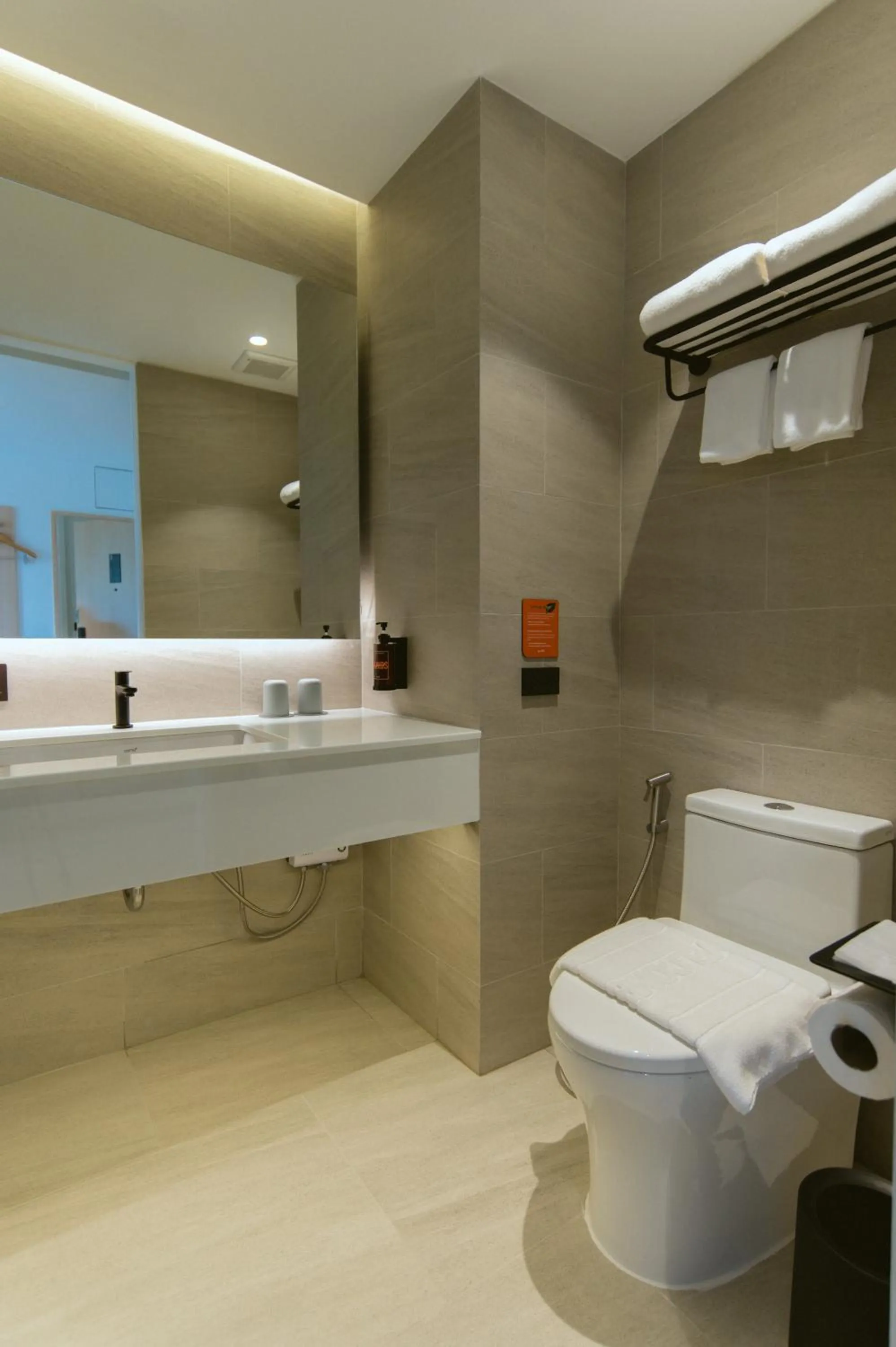 Bathroom in PAAK Hotel Suvarnabhumi