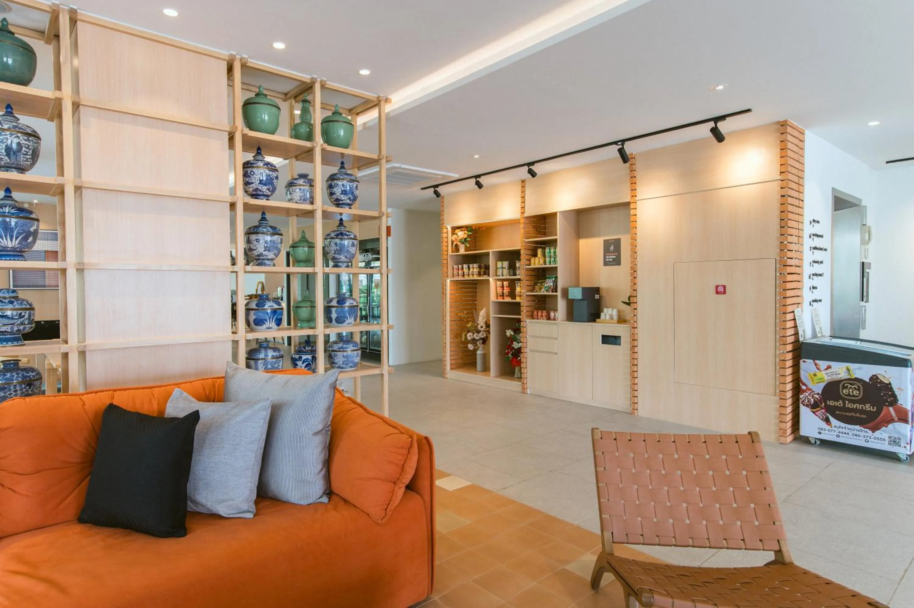 Lobby or reception in PAAK Hotel Suvarnabhumi