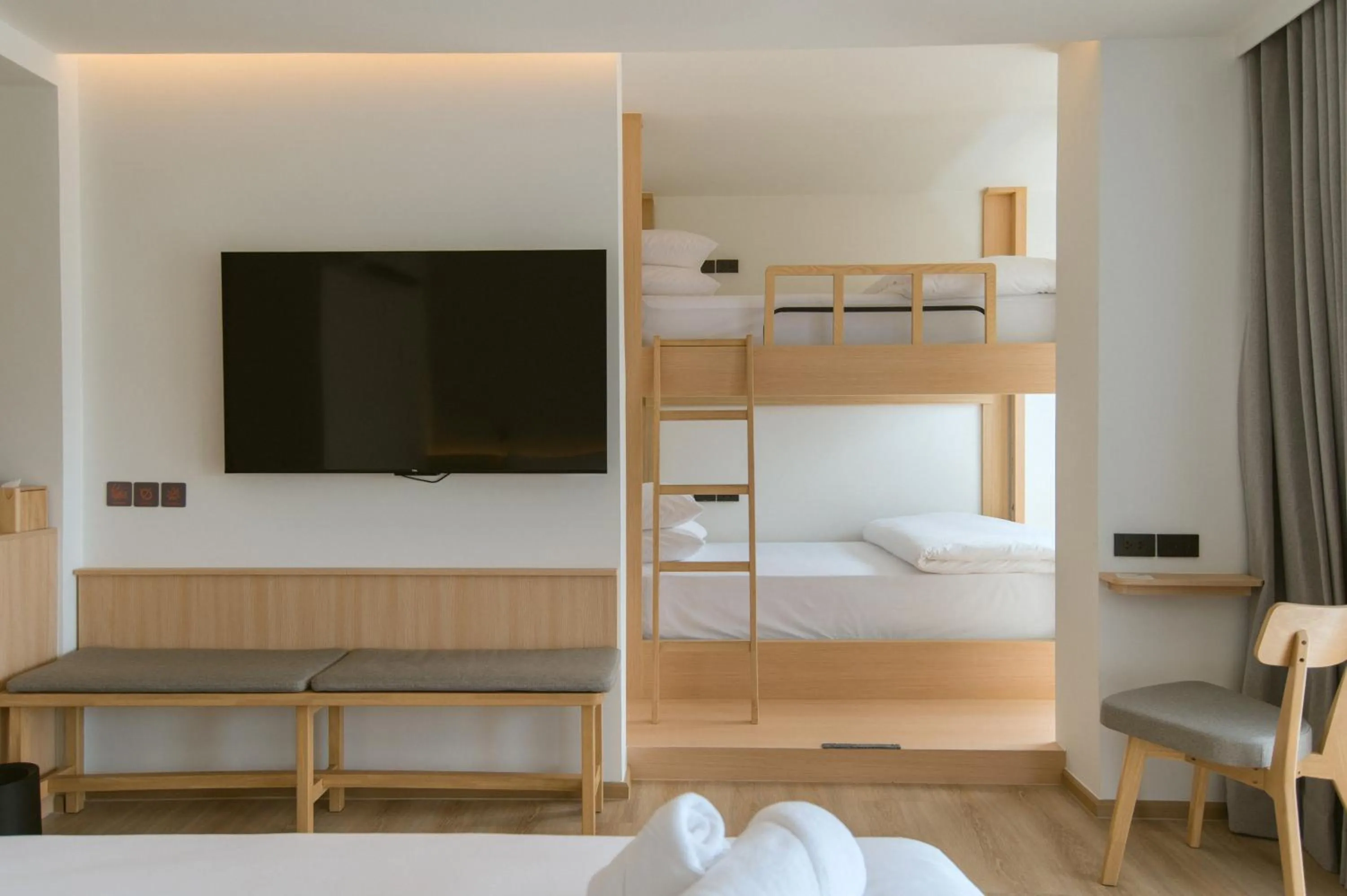 Bed in PAAK Hotel Suvarnabhumi