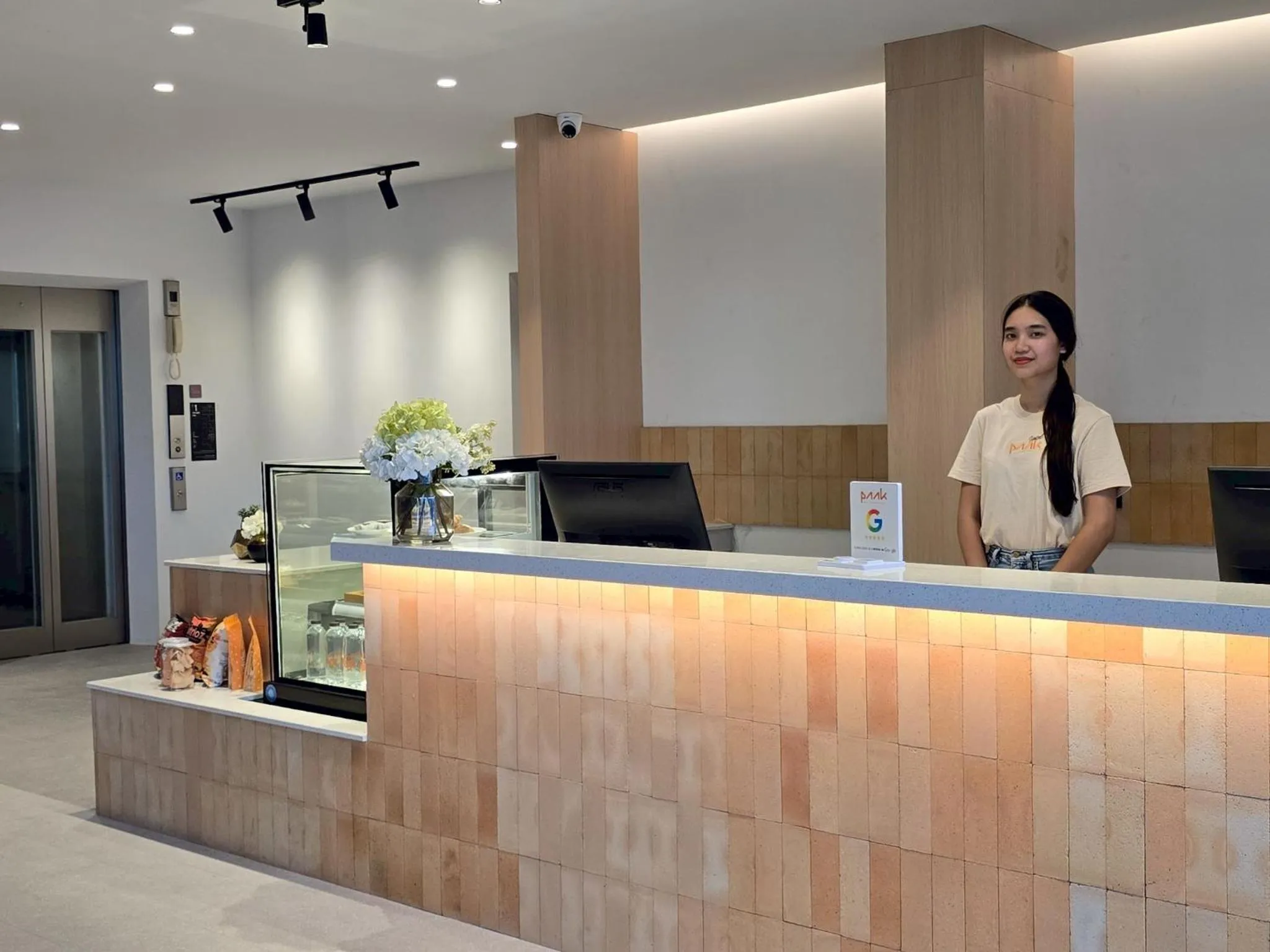 Lobby or reception in PAAK Hotel Suvarnabhumi