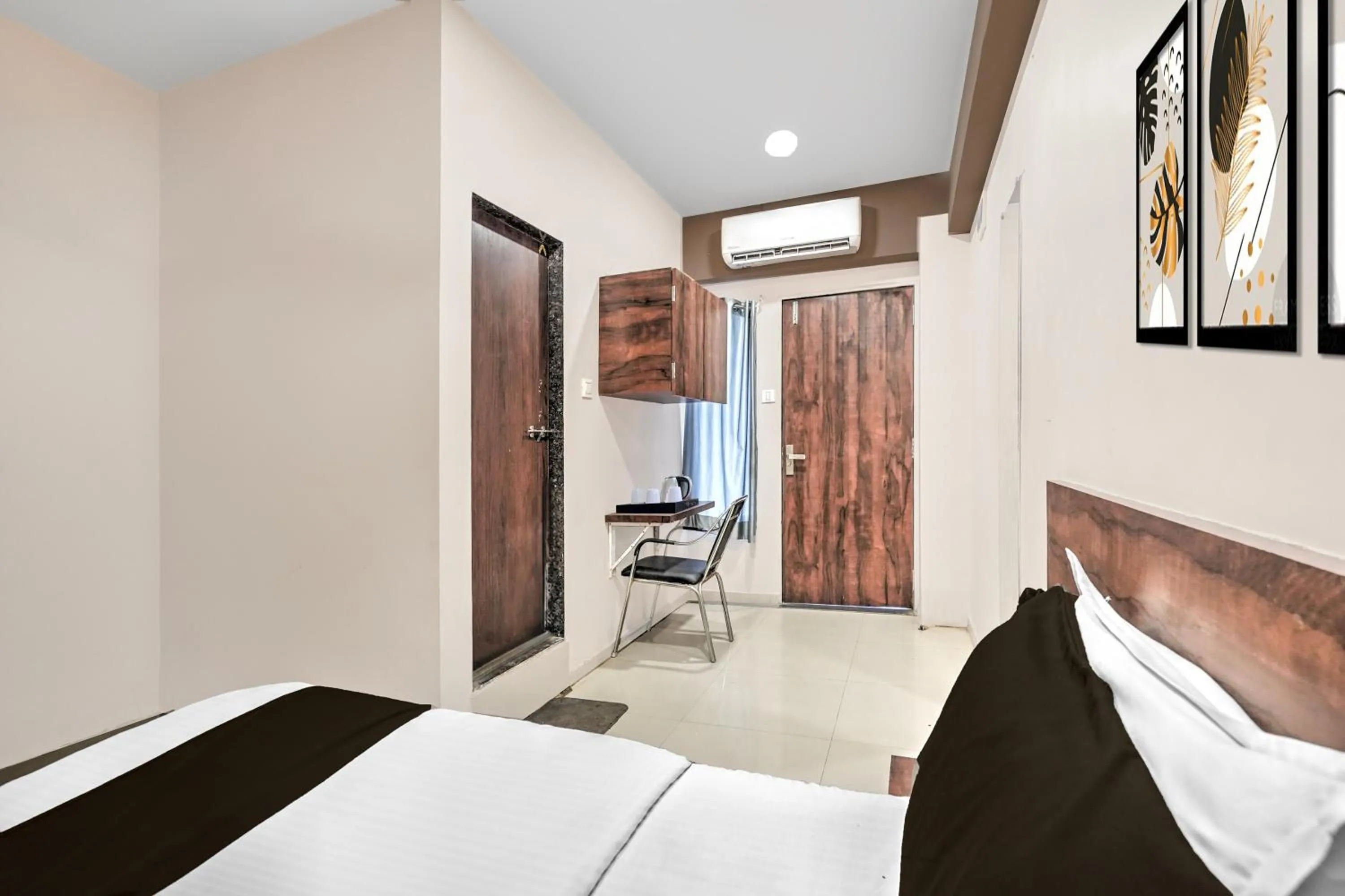 Bedroom, Bed in Collection O Palampur Surat Formerly Hotel Royal Paradise