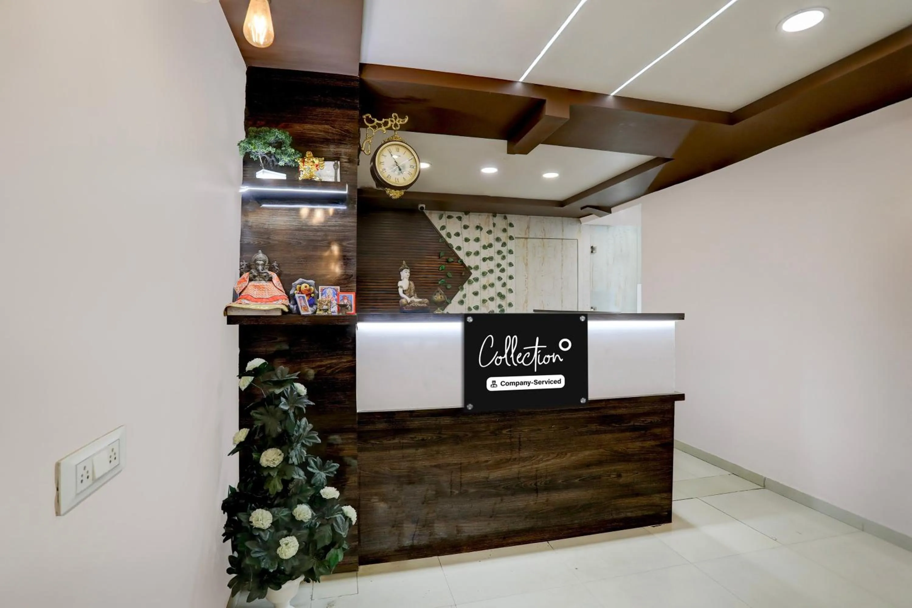 Lobby or reception in Collection O Palampur Surat Formerly Hotel Royal Paradise