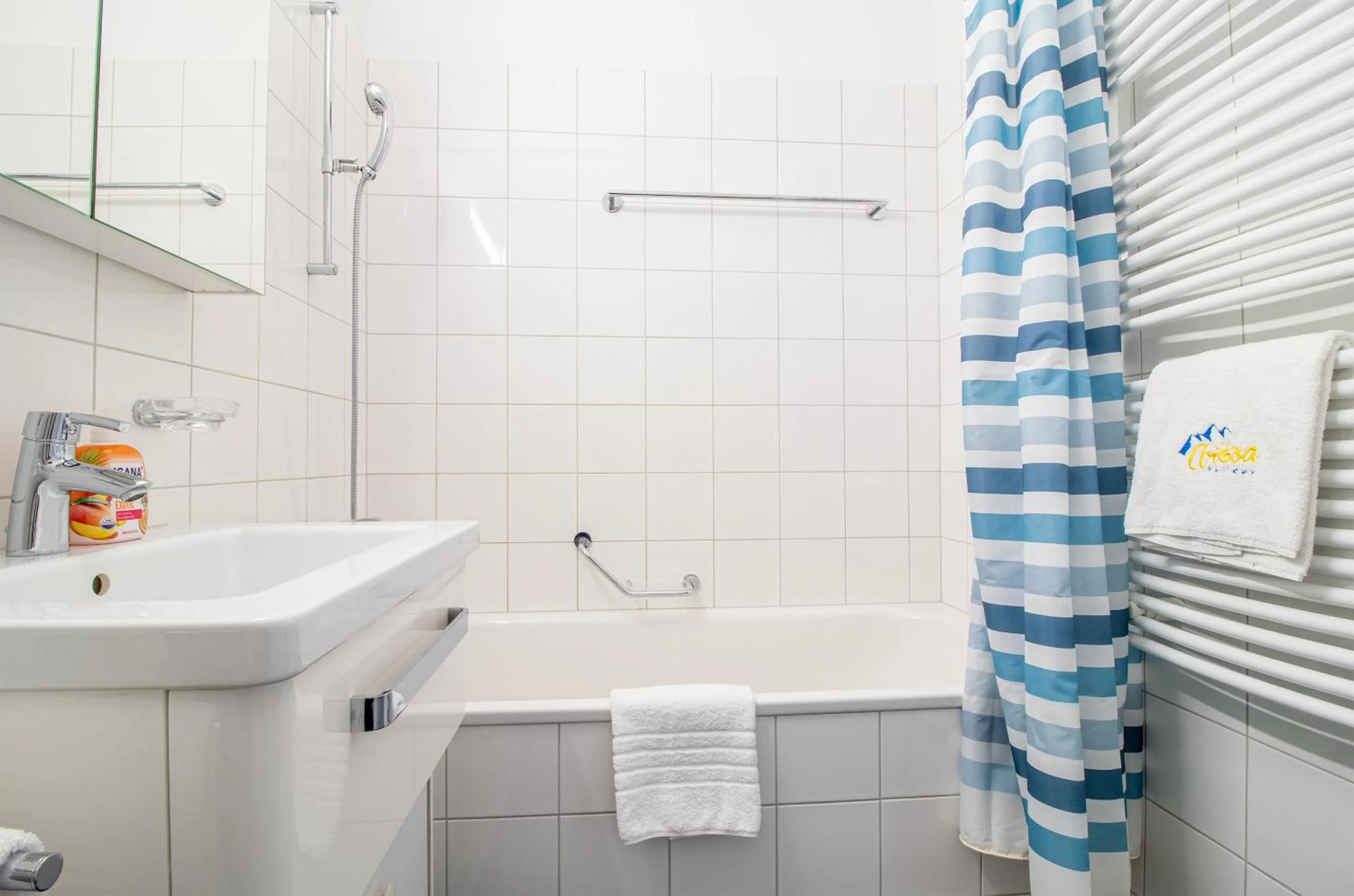 Bathroom in Viktoria B32 by Arosa Holiday
