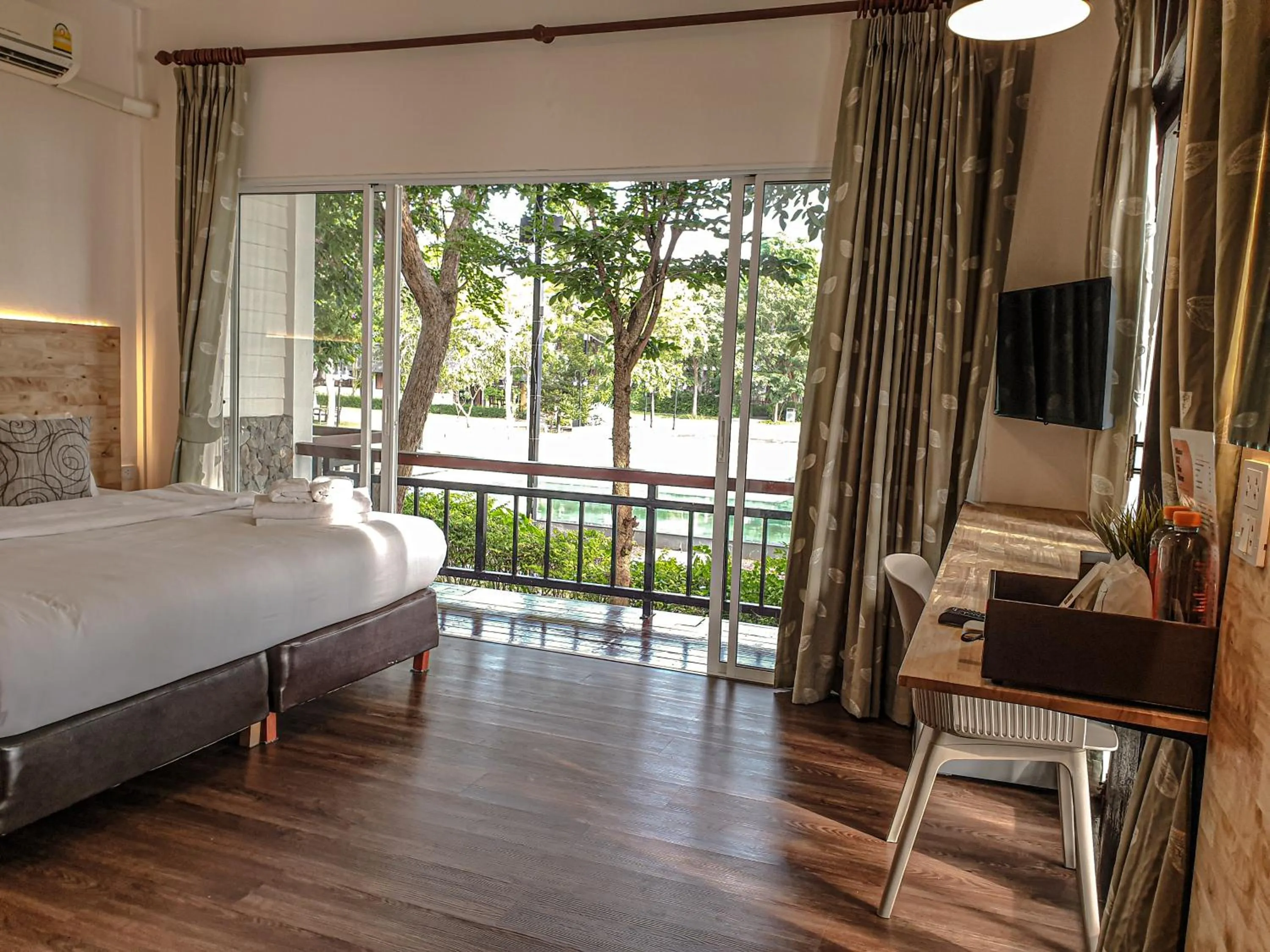 Bed in Baan Tai Had Resort