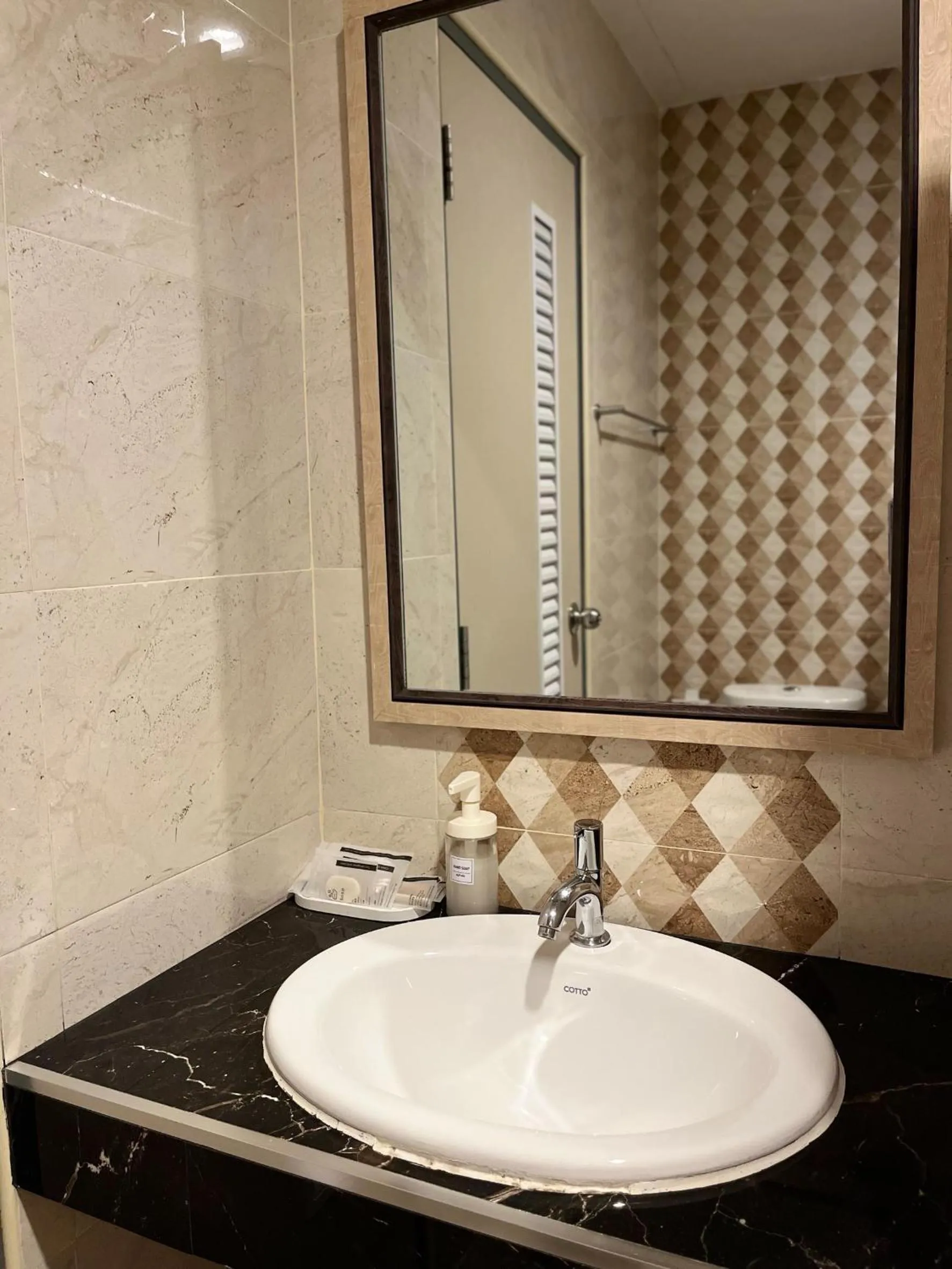 Bathroom in Prem Mansion U Thong