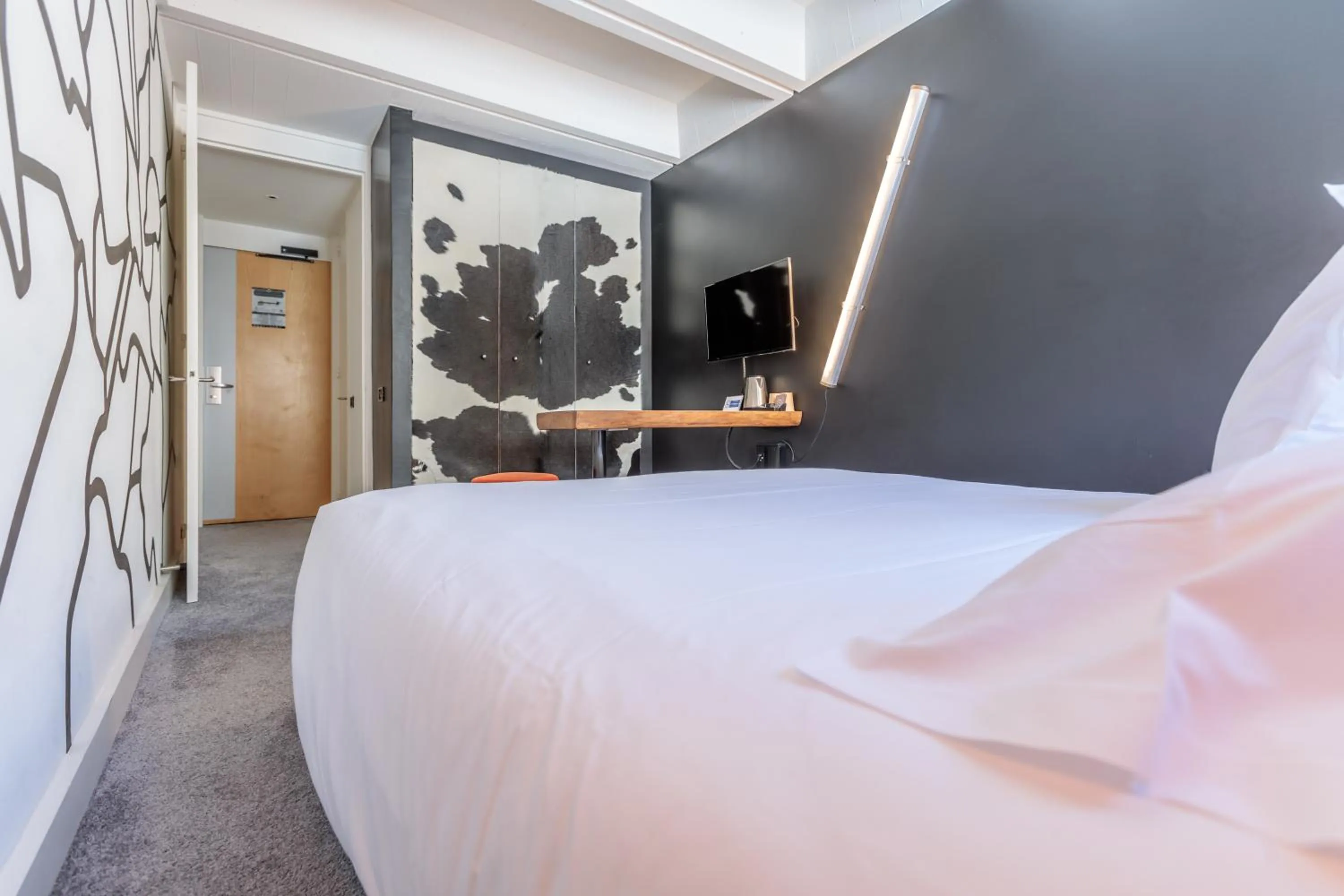 Photo of the whole room, Bed in Totem, Friendly Hotel & Spa