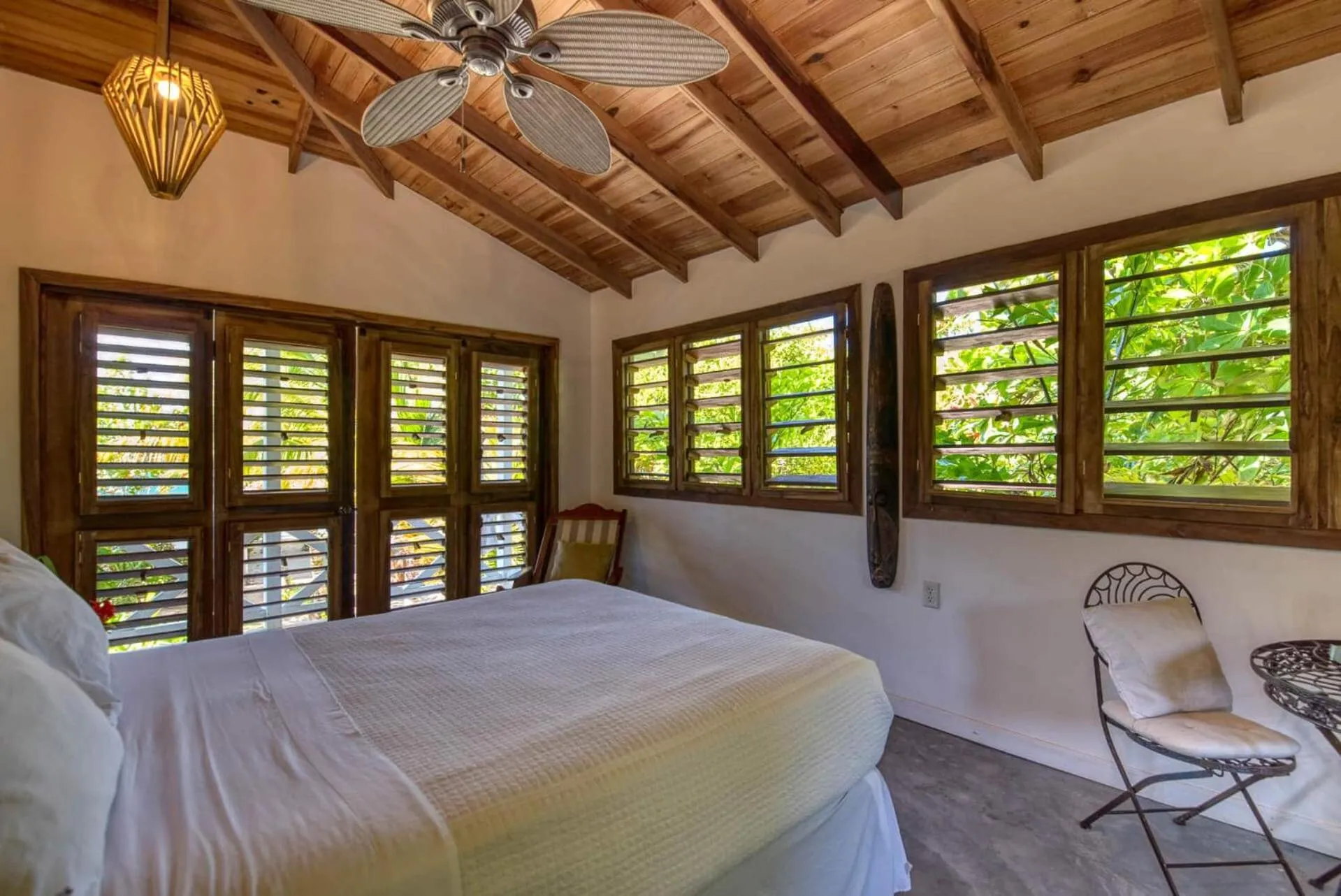 Bed in Camp Bay Lodge