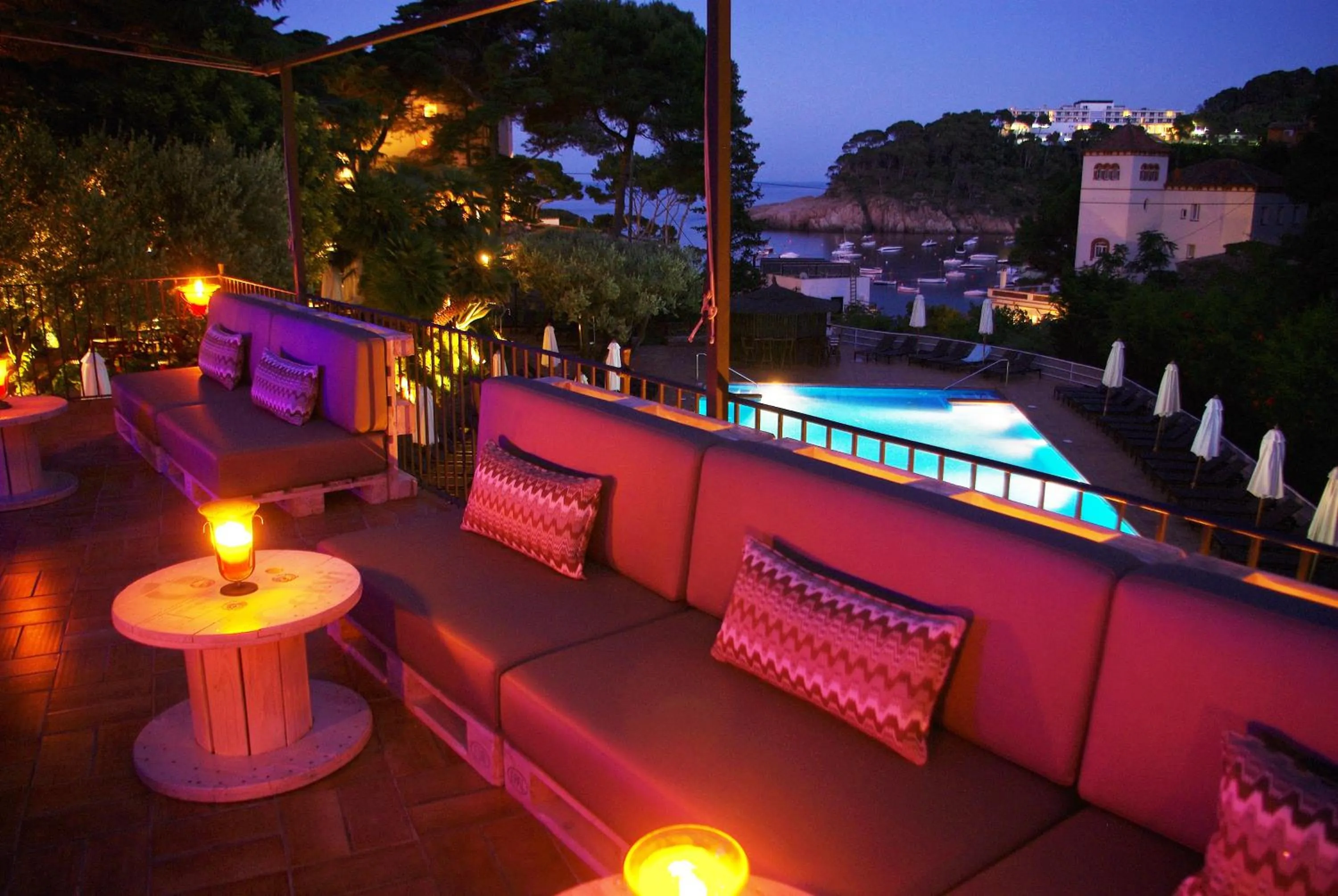 Night in Hotel Aigua Blava