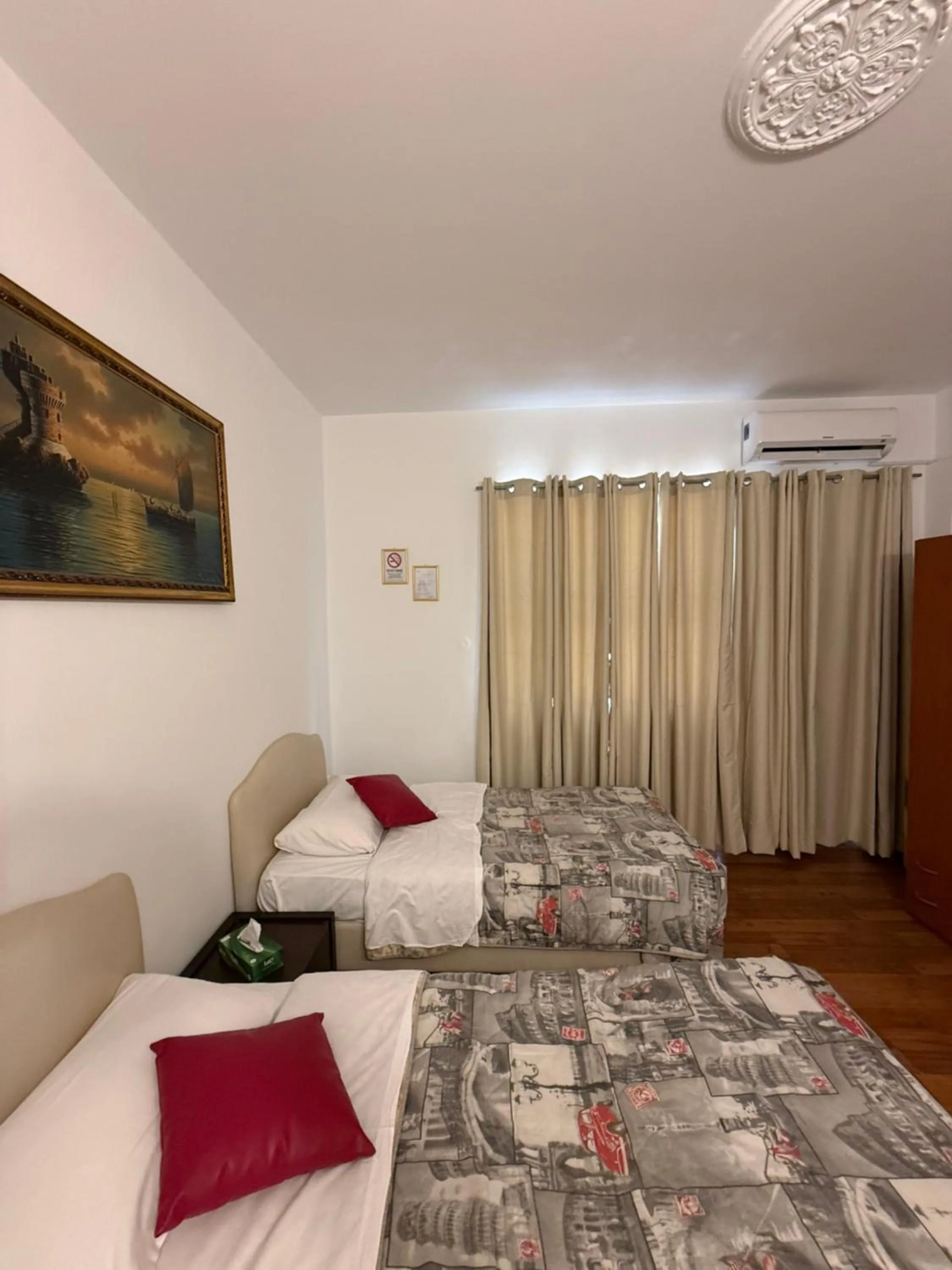 Bed in Two Ducks Hostel