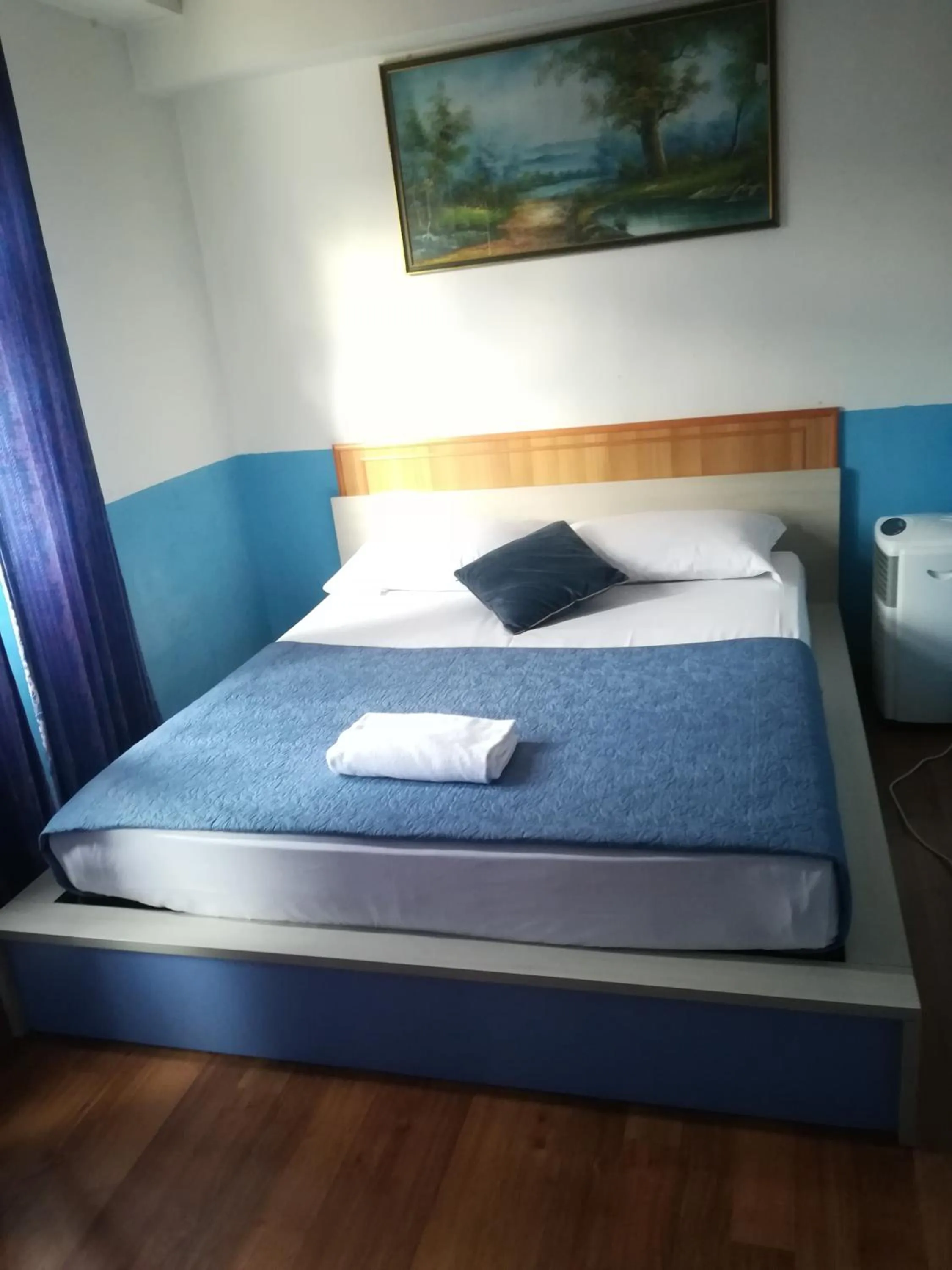 Bed in Two Ducks Hostel