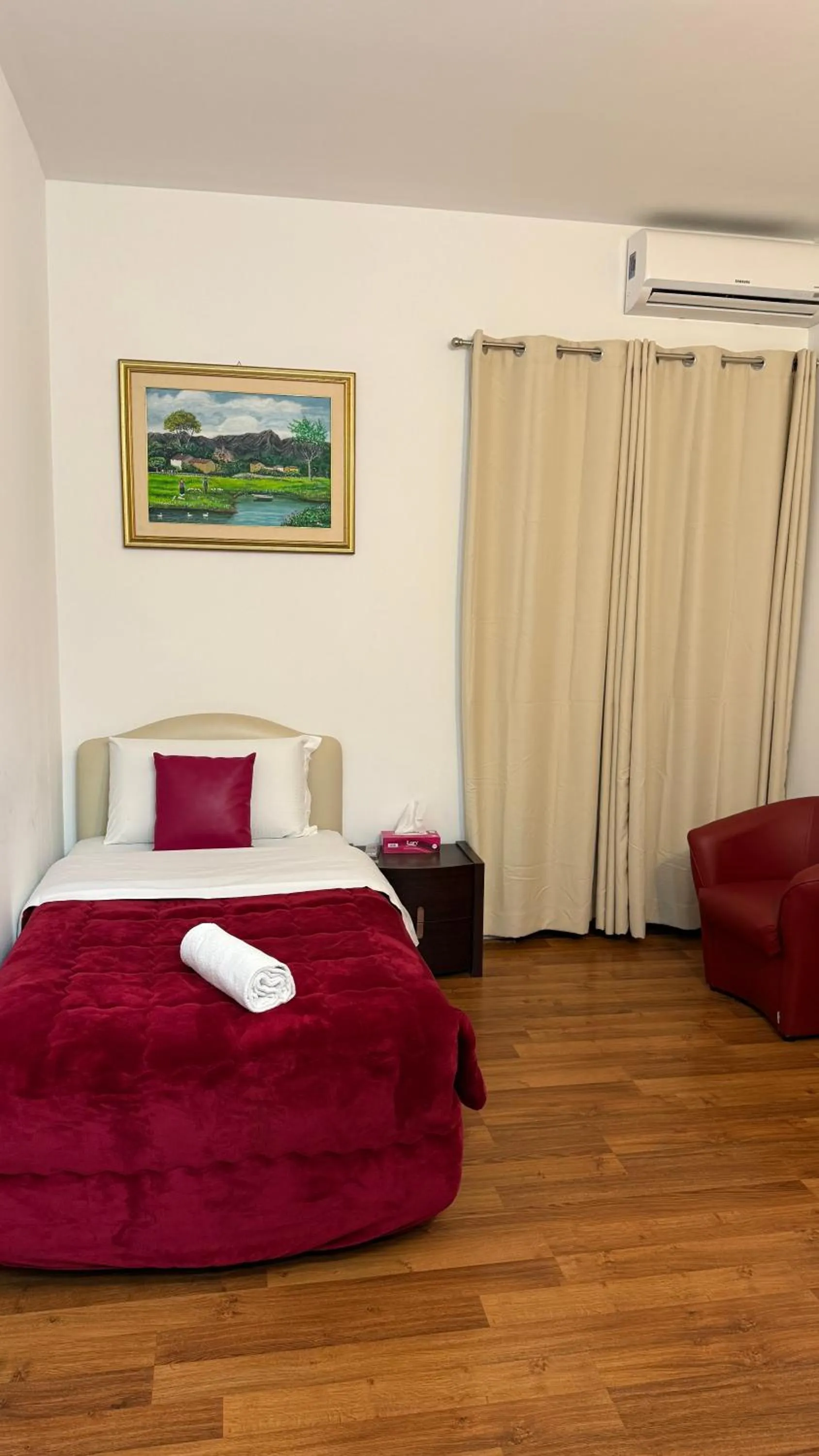 Bed in Two Ducks Hostel