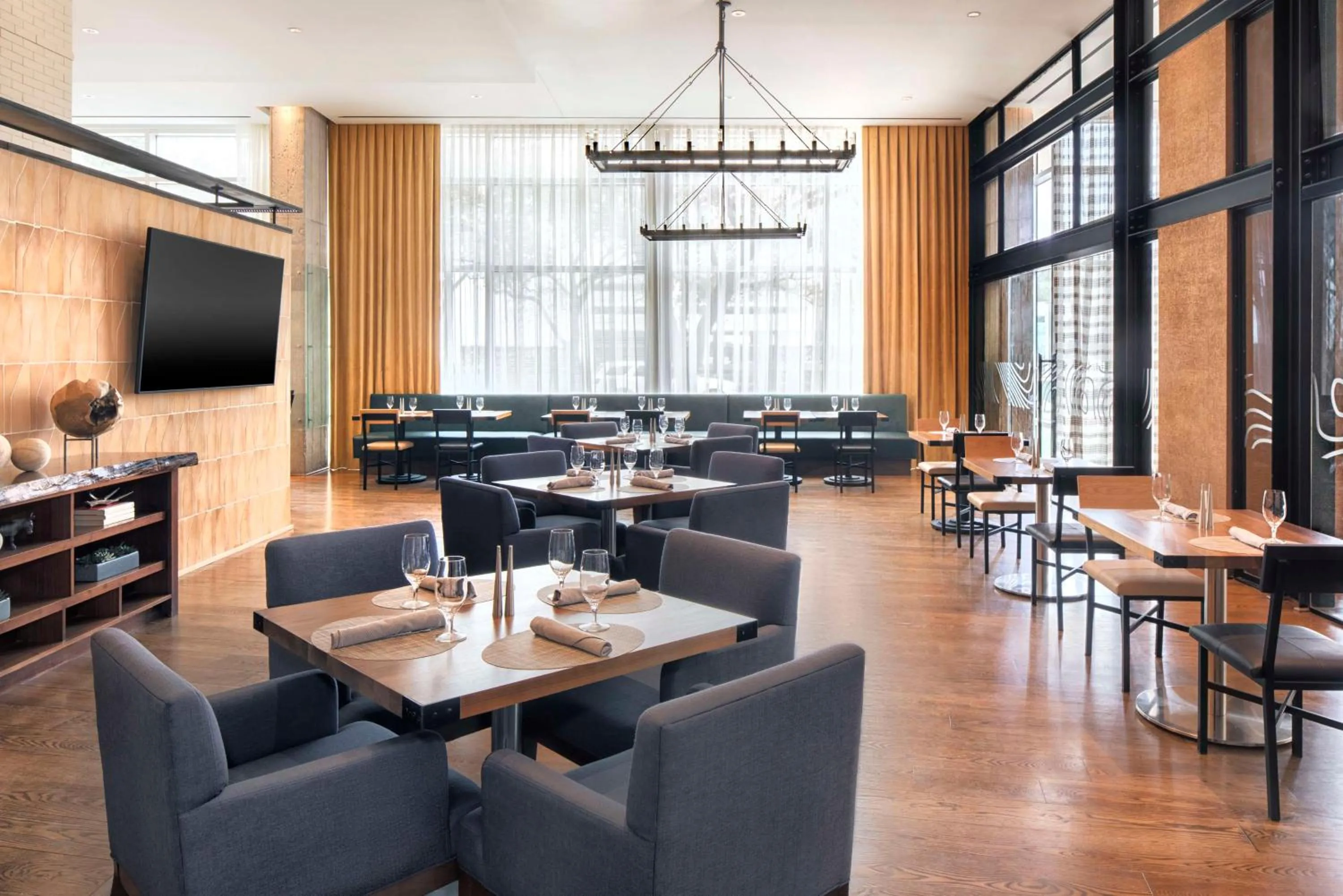 Restaurant/places to eat in Hyatt Regency Houston Galleria