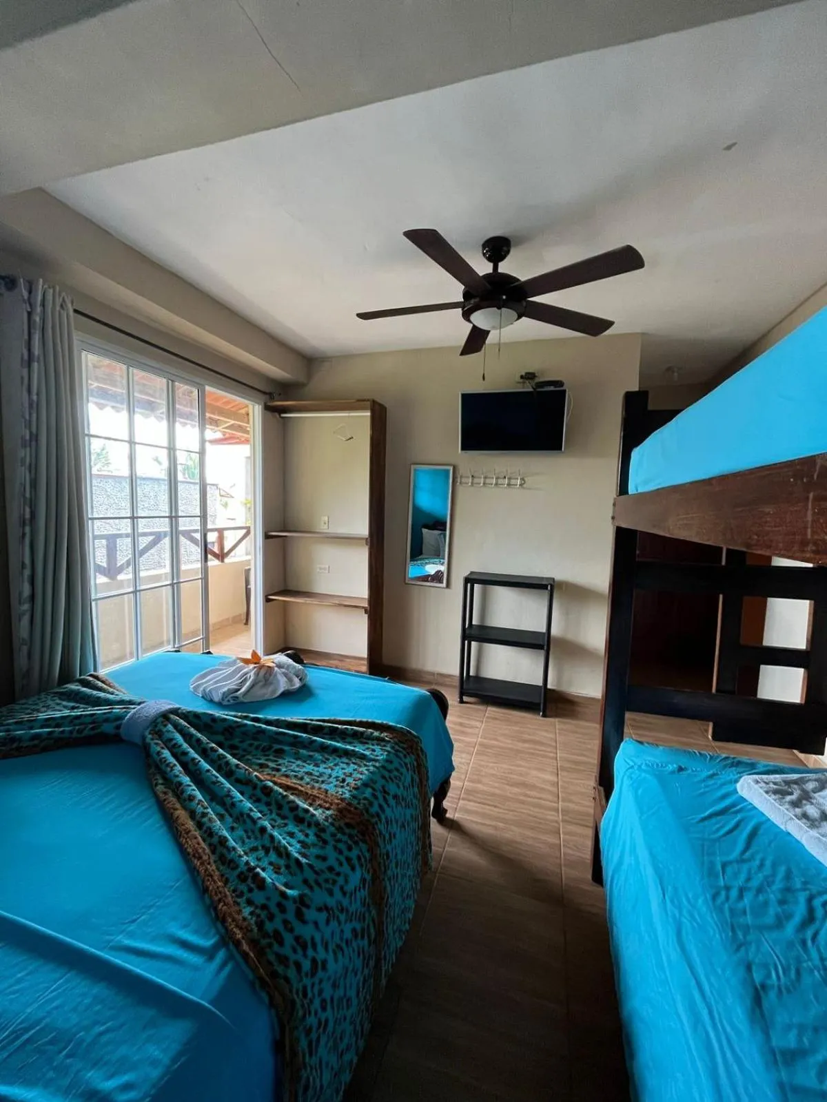 Photo of the whole room, Bed in Hotel y Restaurante Mama Ines