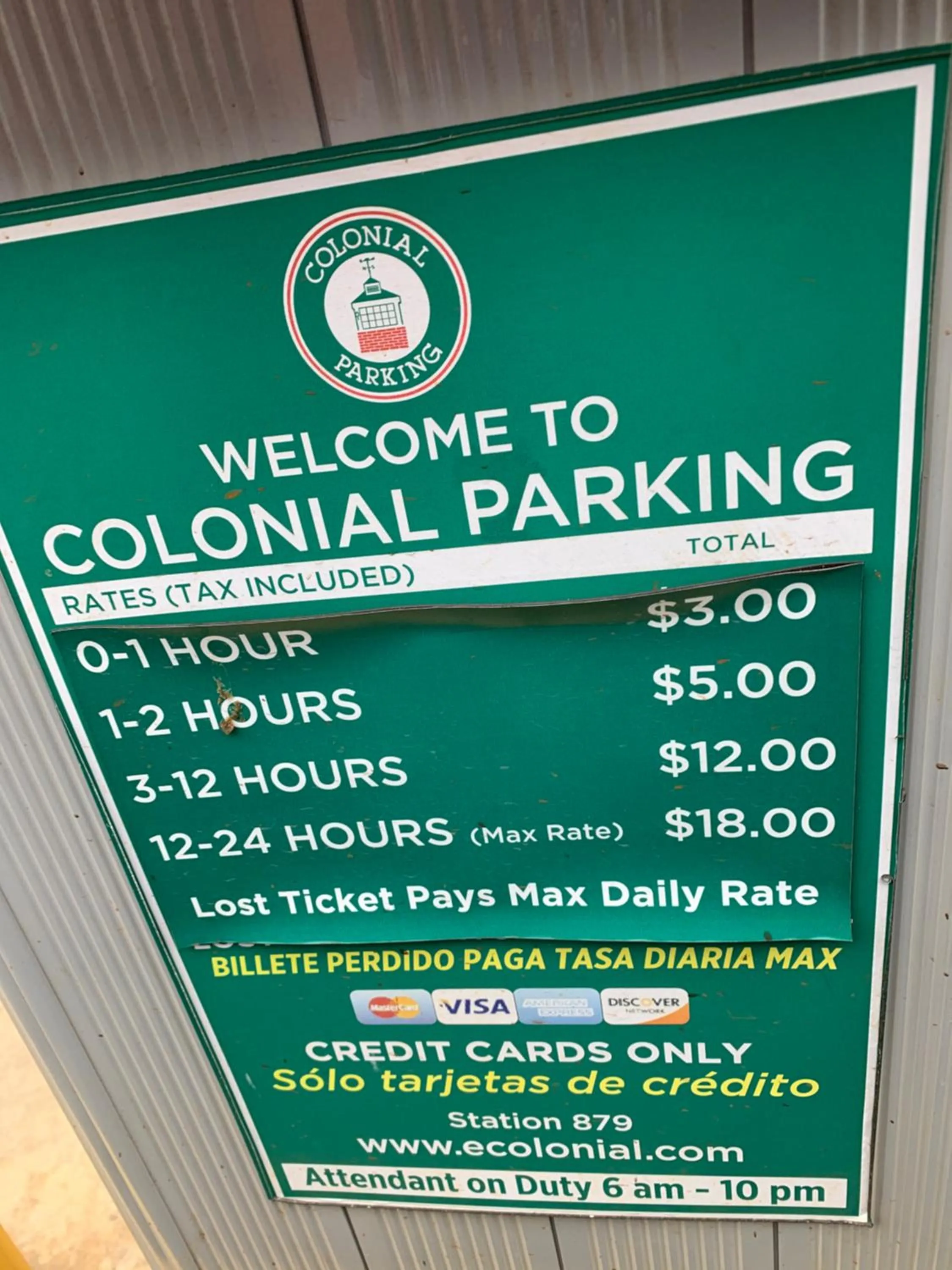 Parking in Good Night Sleep 1Bdrm 2 Queen Beds