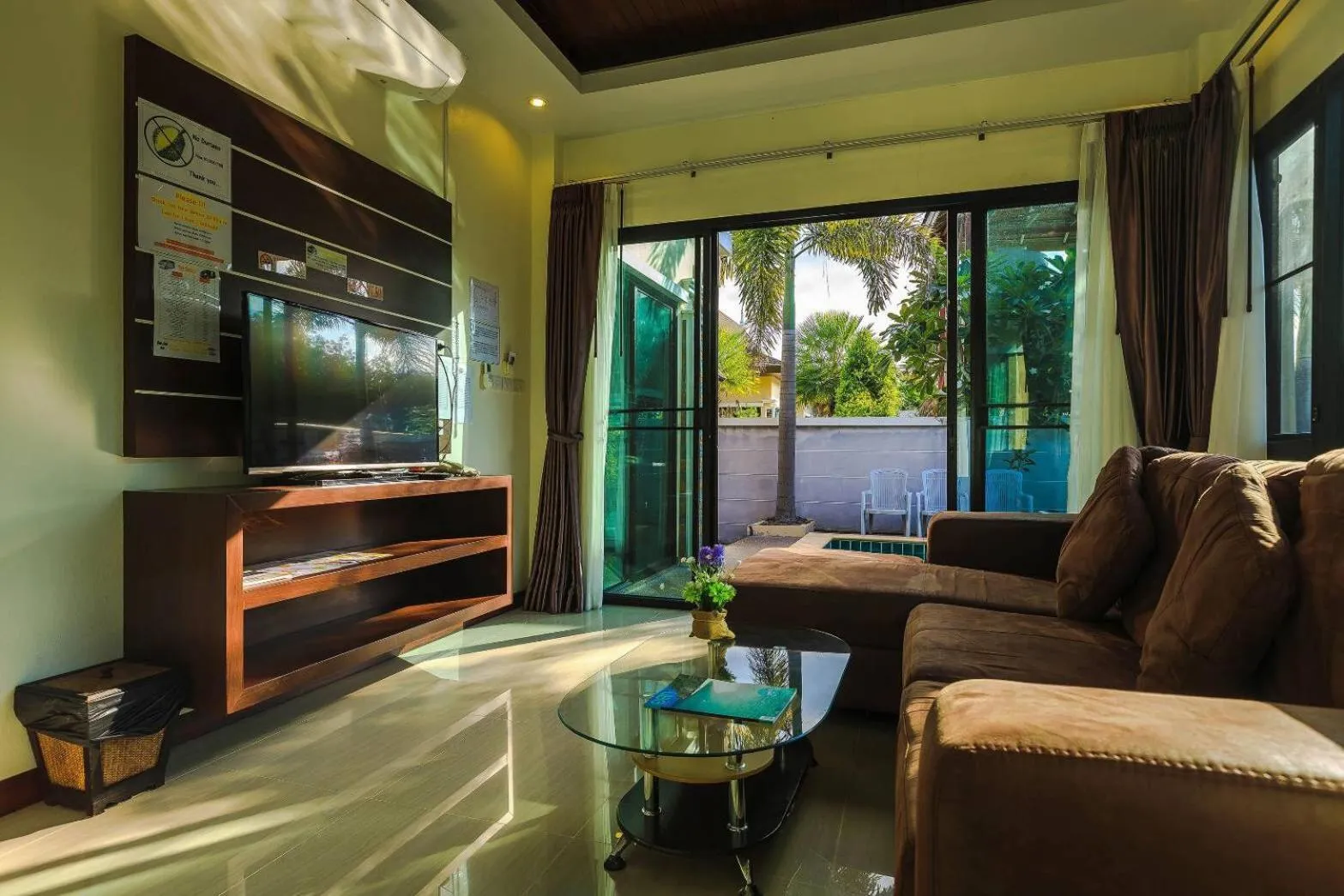 Living room in Aonang Oscar Pool Villas - Free Shuttle to Aonang Beach -shared pool - private pool