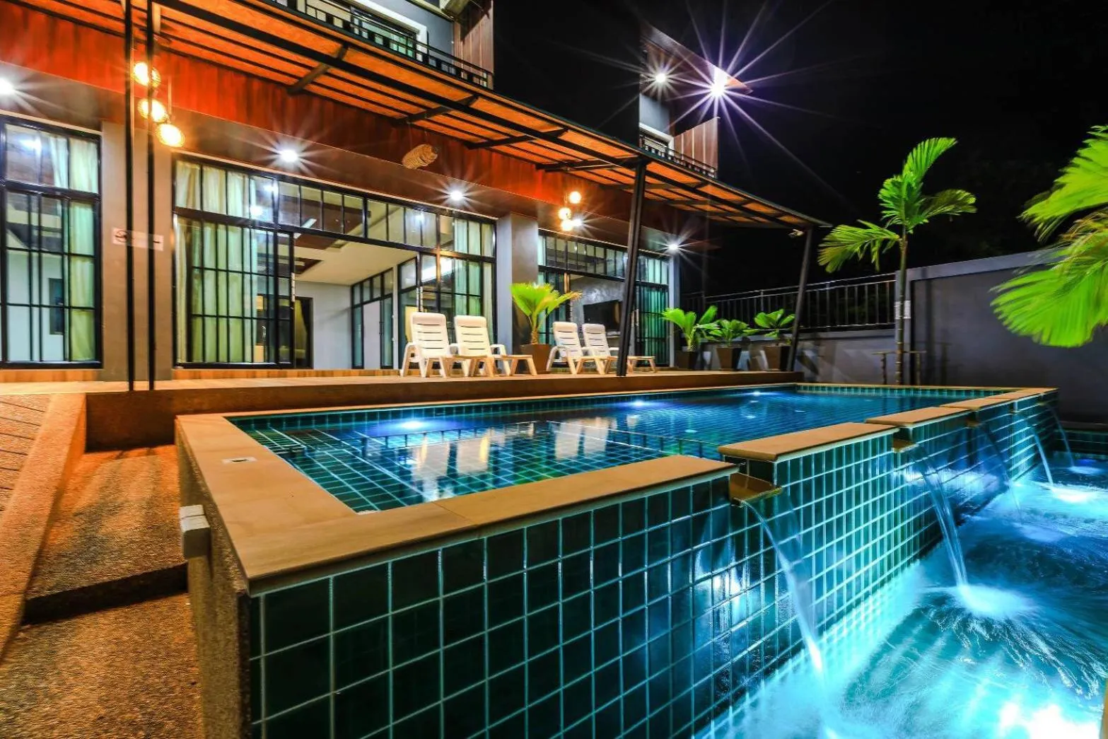 Staff in Aonang Oscar Pool Villas - Free Shuttle to Aonang Beach -shared pool - private pool