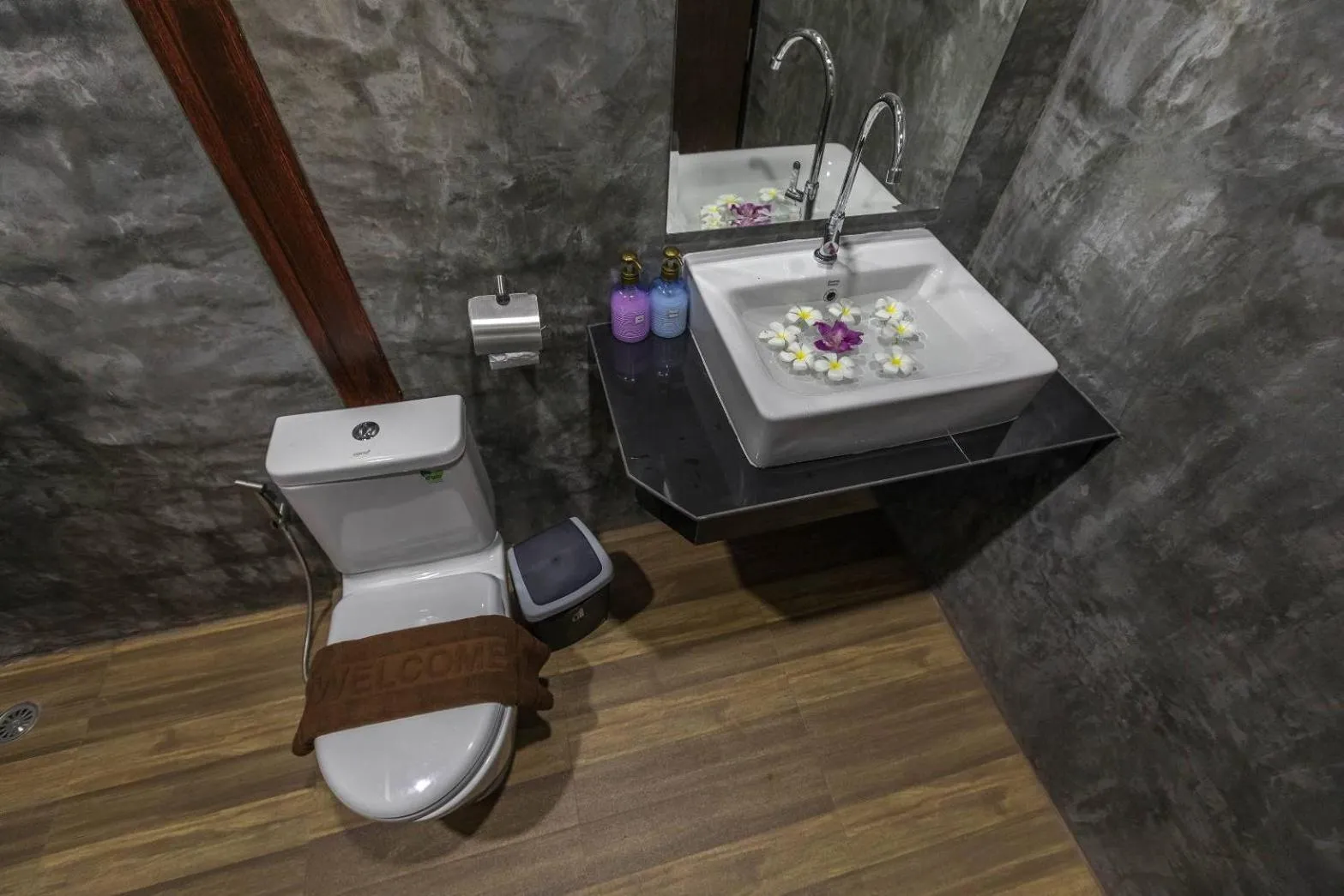 Bathroom in Aonang Oscar Pool Villas - Free Shuttle to Aonang Beach -shared pool - private pool