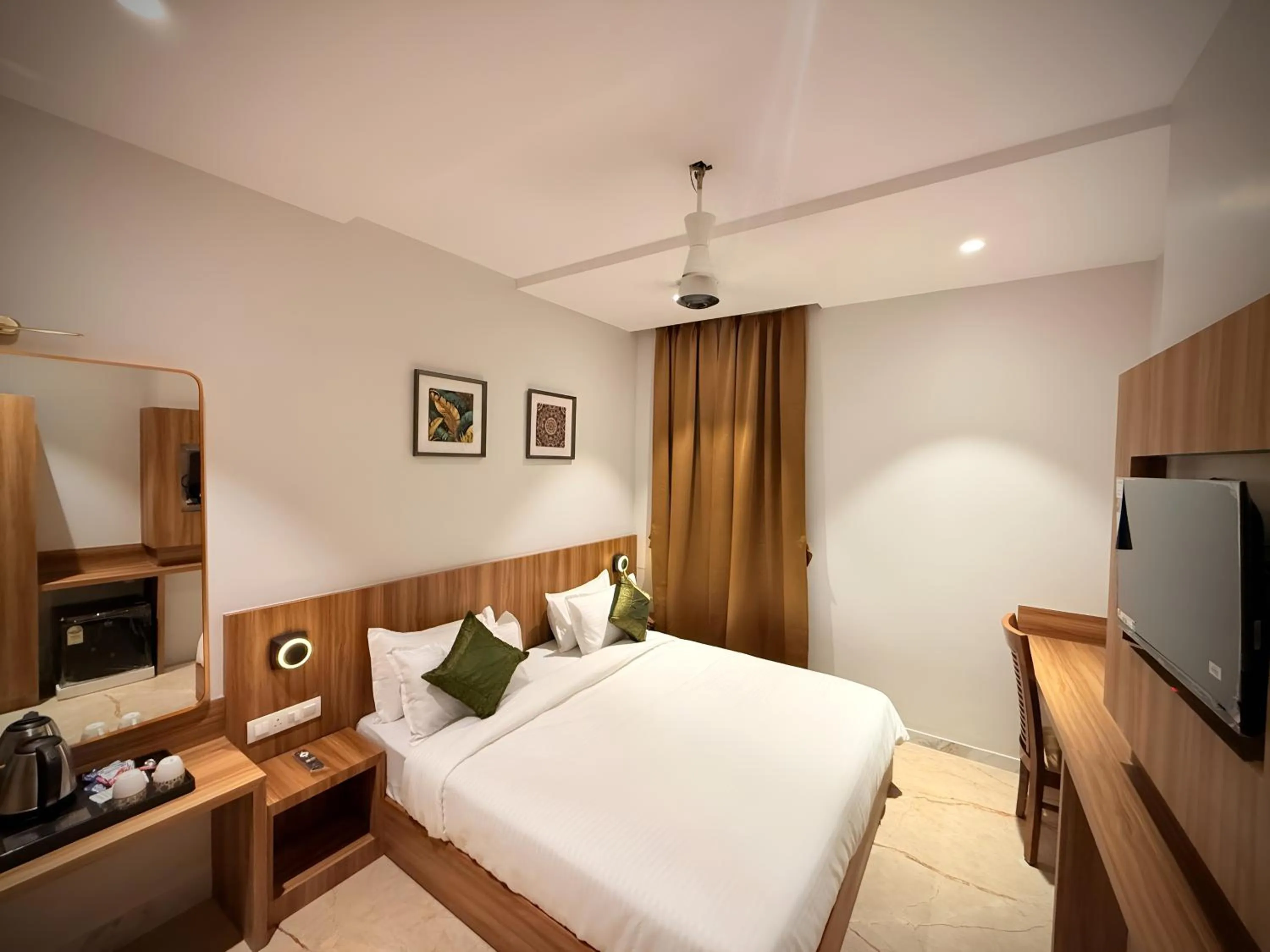 Bed in Hotel Alfa Suites