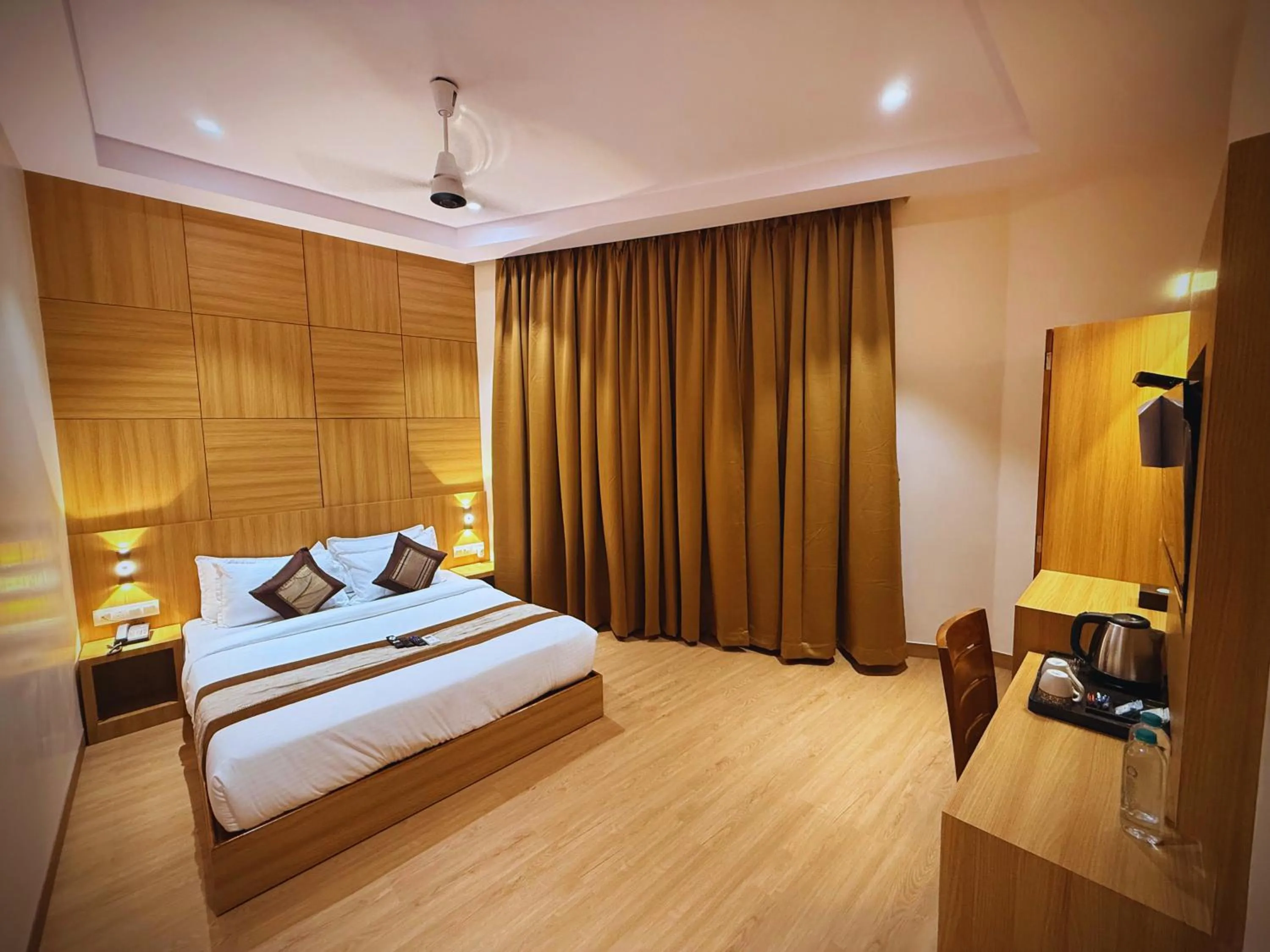 Bed in Hotel Alfa Suites