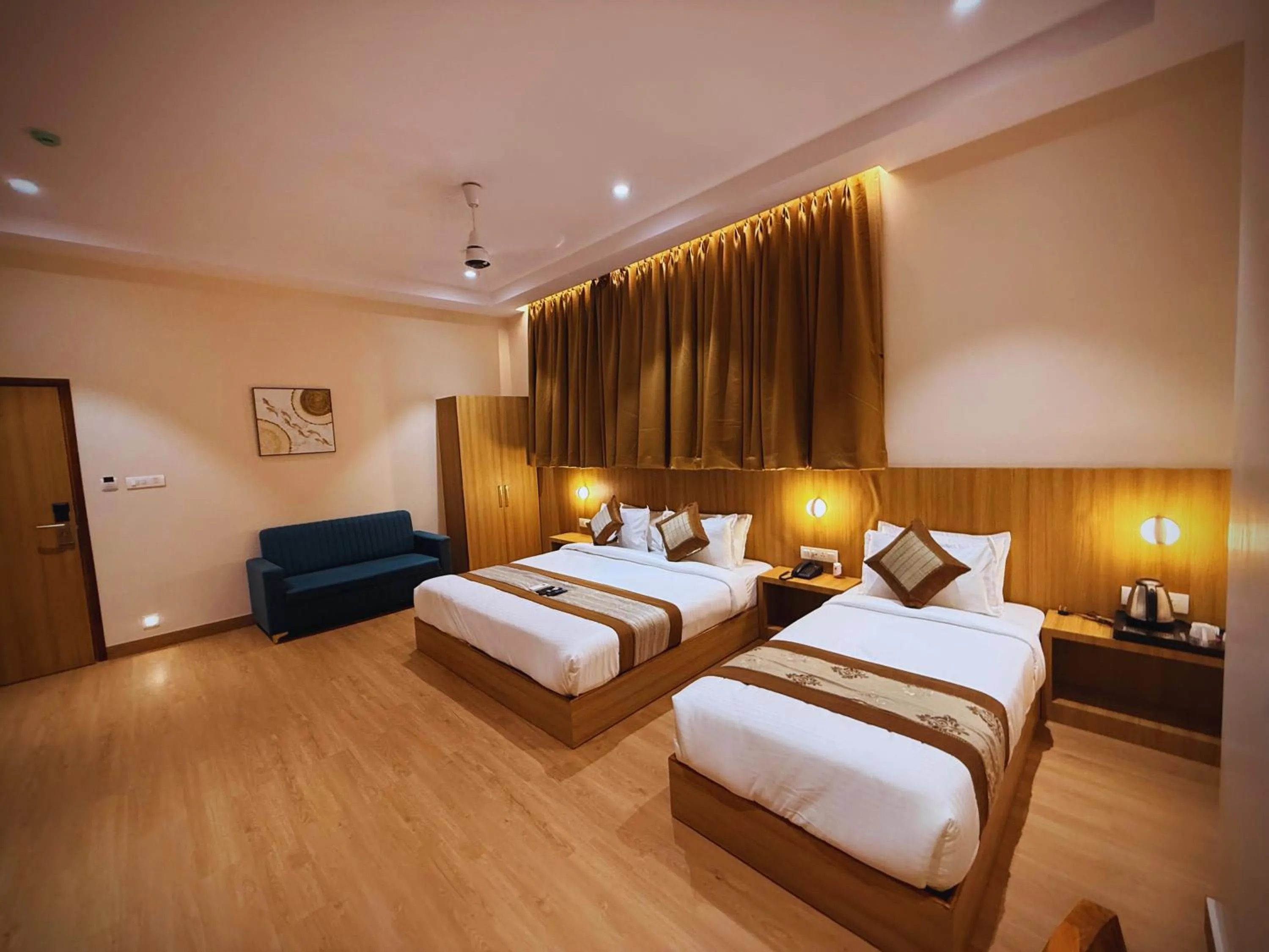 Bedroom, Bed in Hotel Alfa Suites