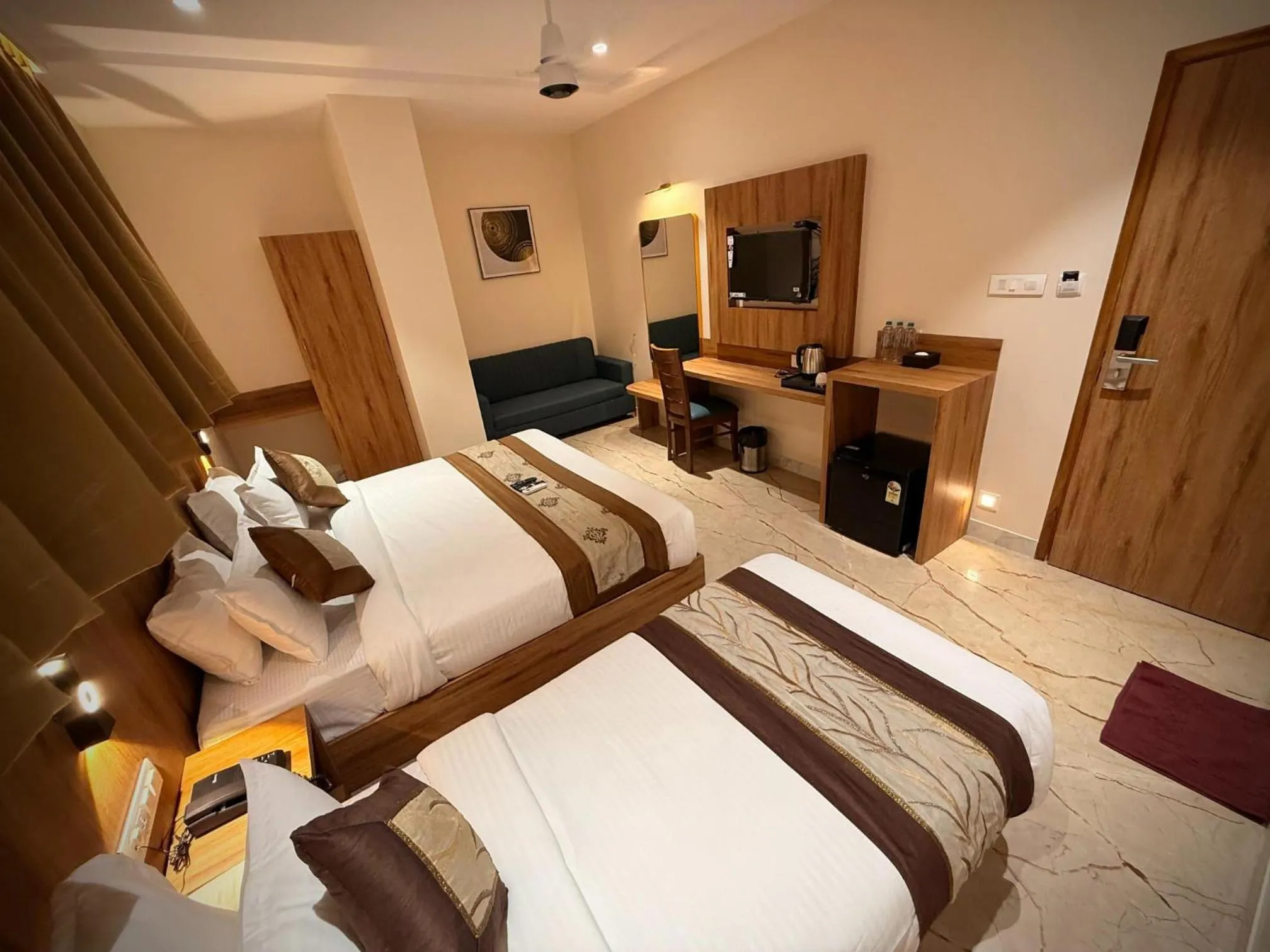 Bed in Hotel Alfa Suites