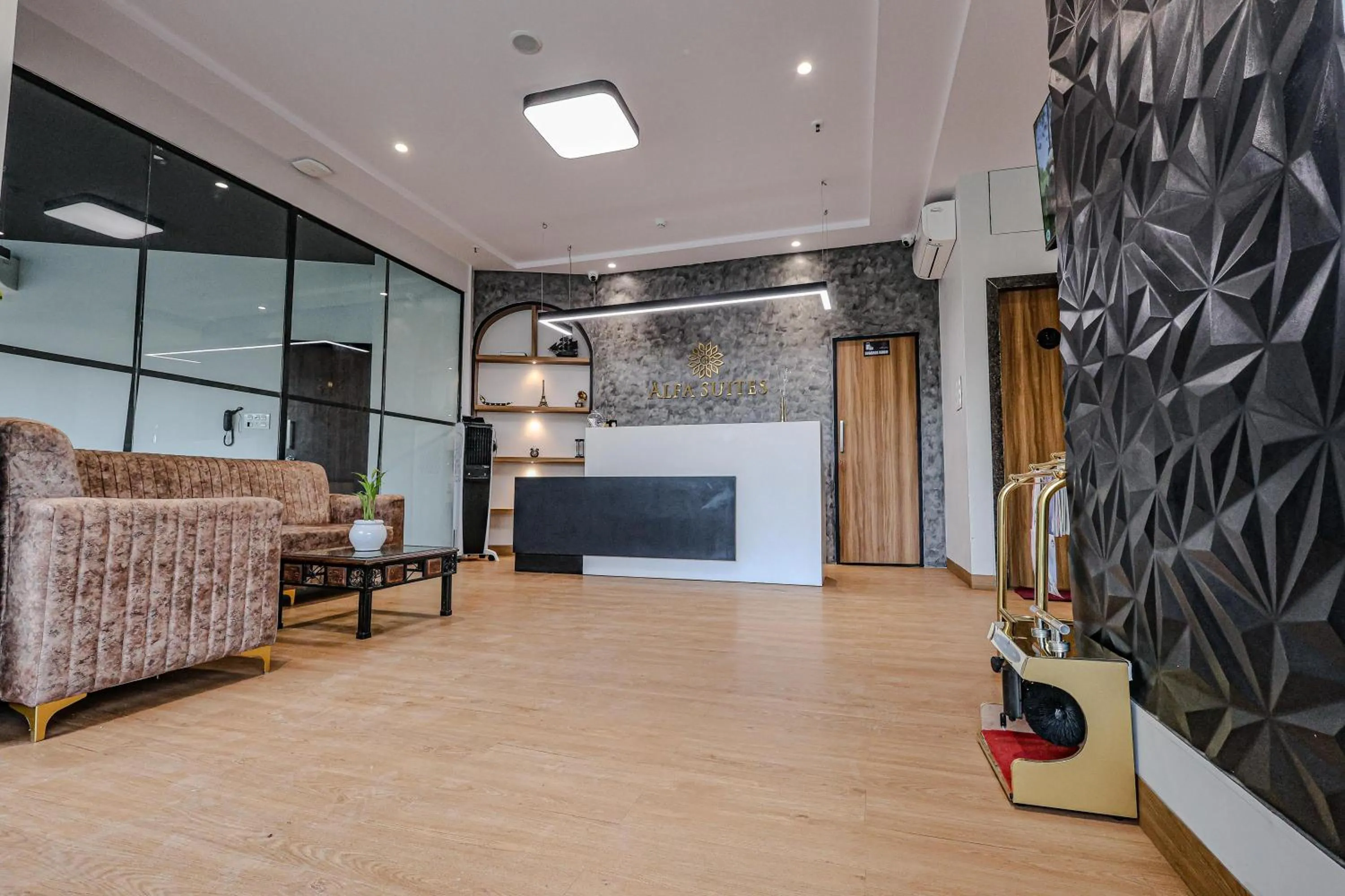 Lobby or reception in Hotel Alfa Suites