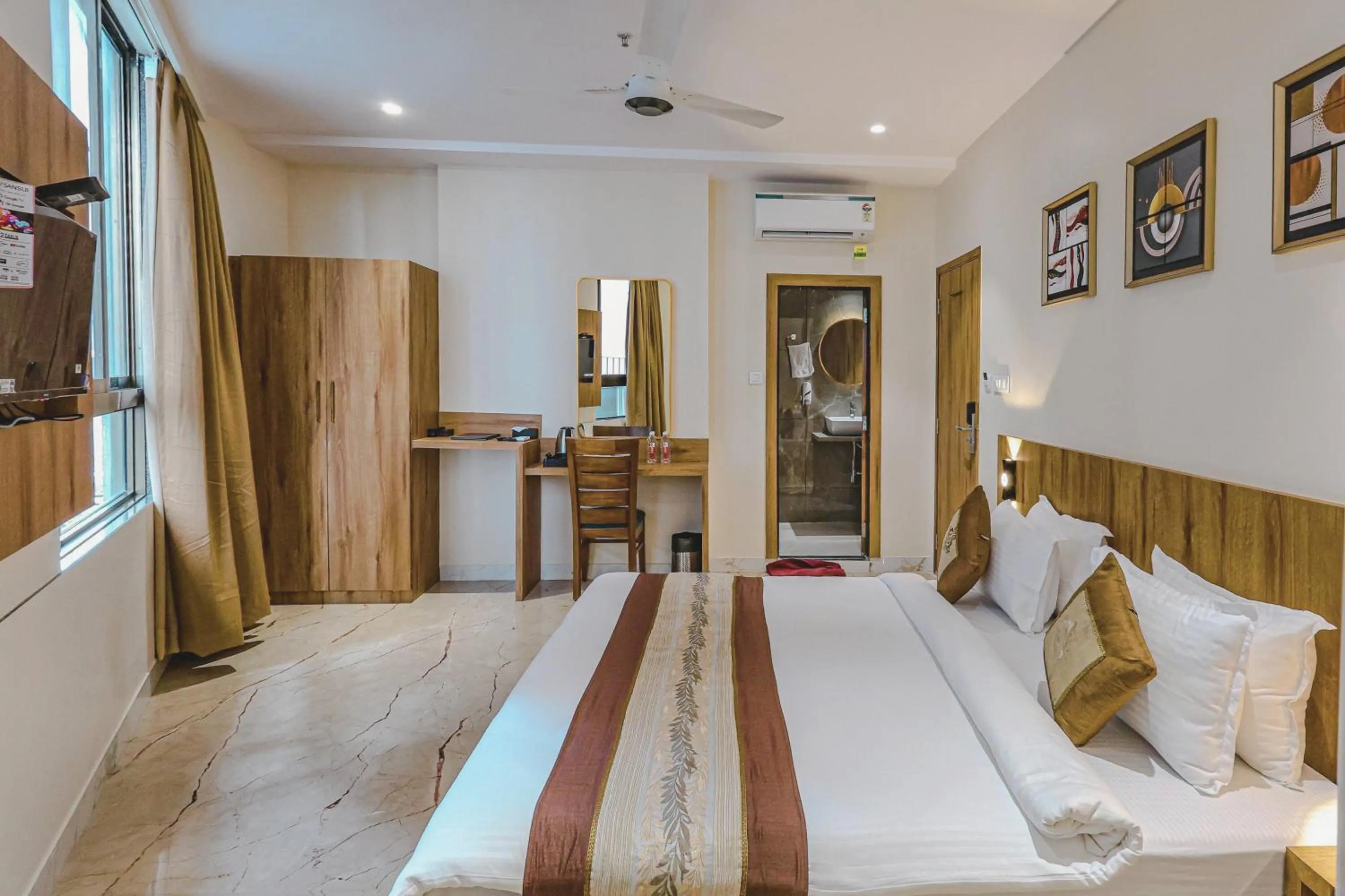 Bed in Hotel Alfa Suites