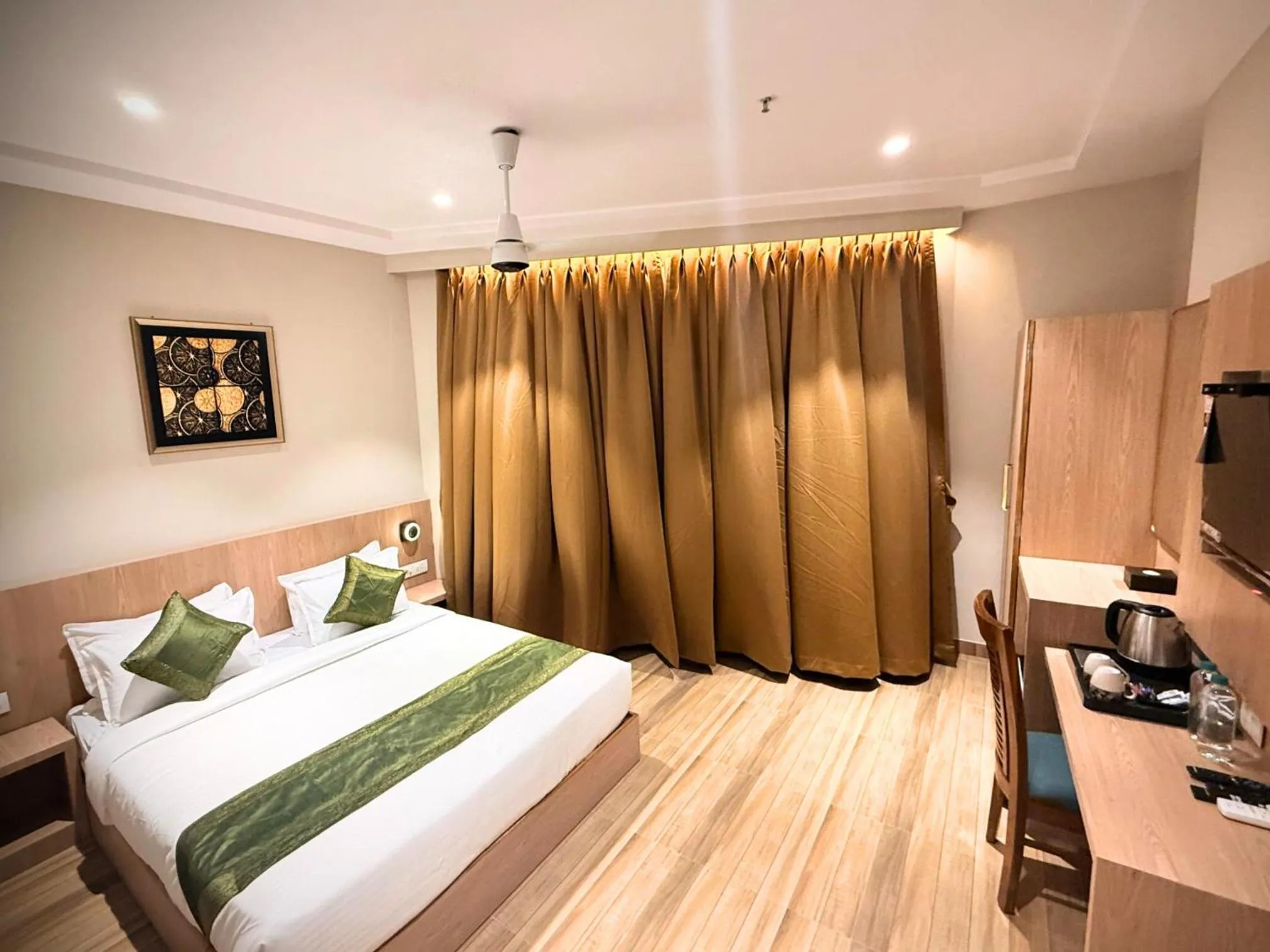 Bed in Hotel Alfa Suites