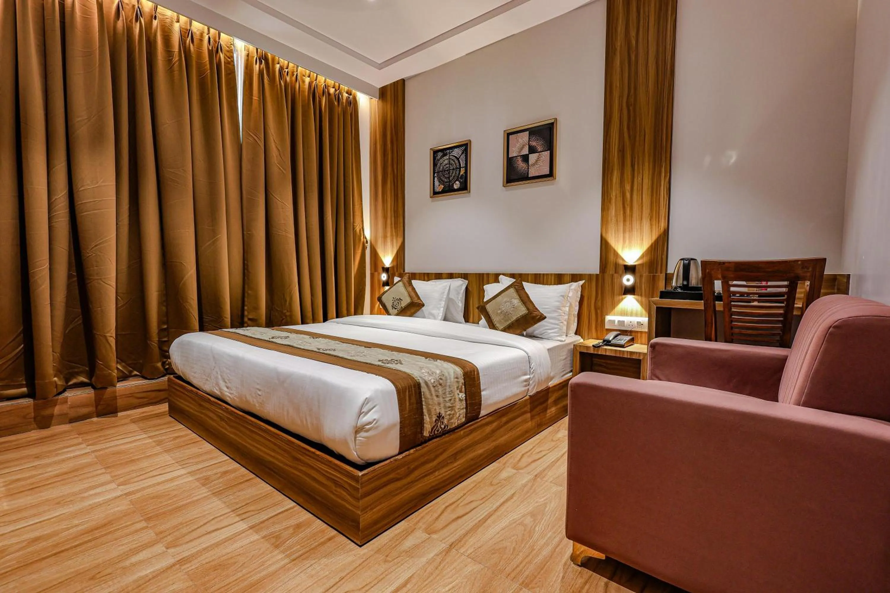 Bed in Hotel Alfa Suites