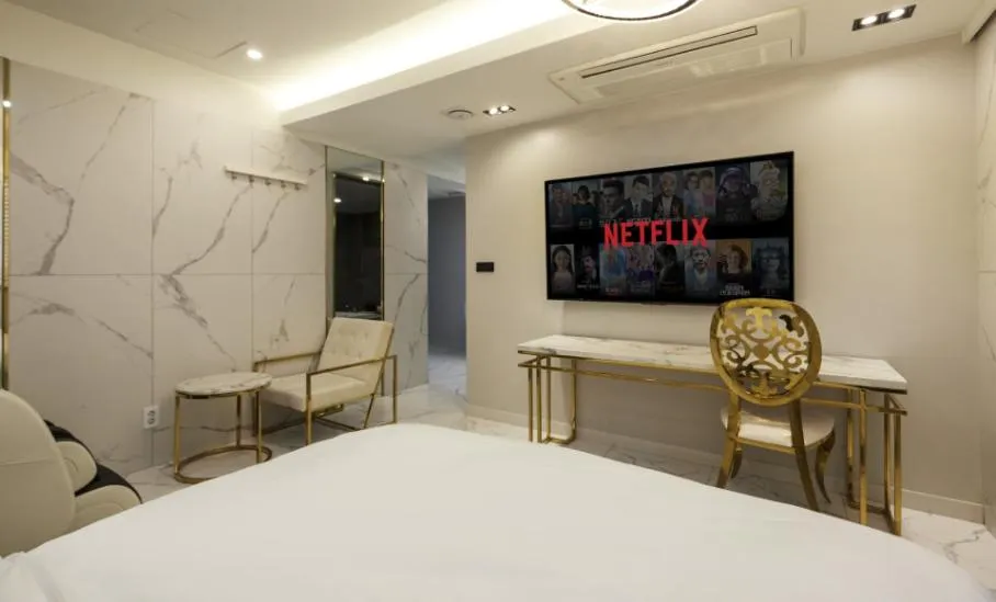 Bed in Hotel 99 Prestige