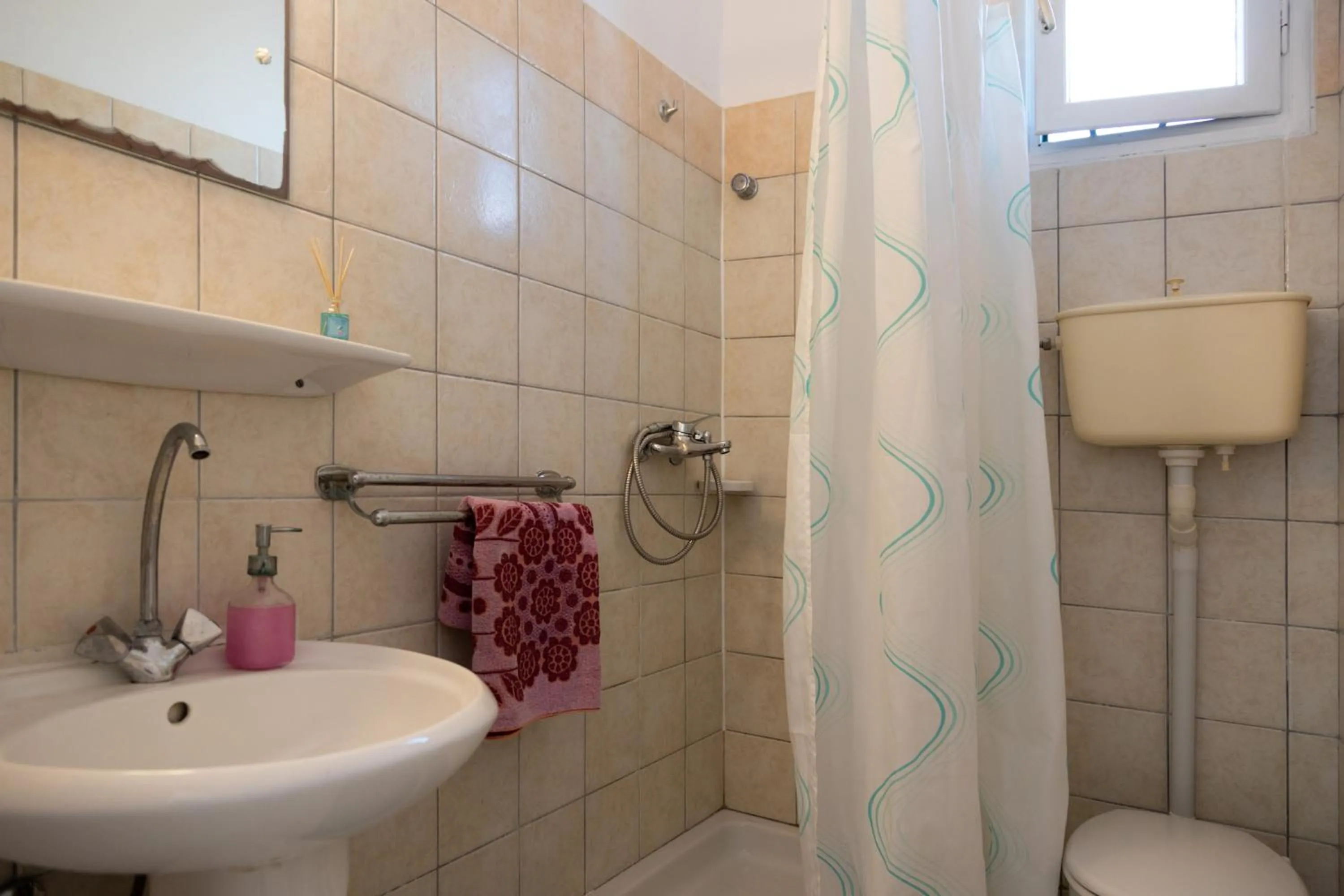 Bathroom in Wilde Rose Hotel