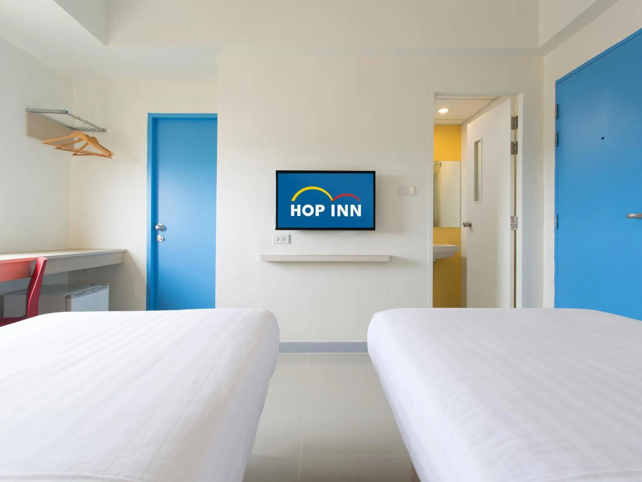 Bedroom, Bed in HOP INN Trang