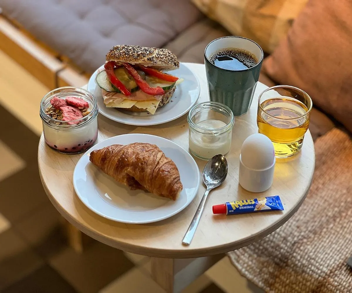 Breakfast in Hotel With Urban Deli
