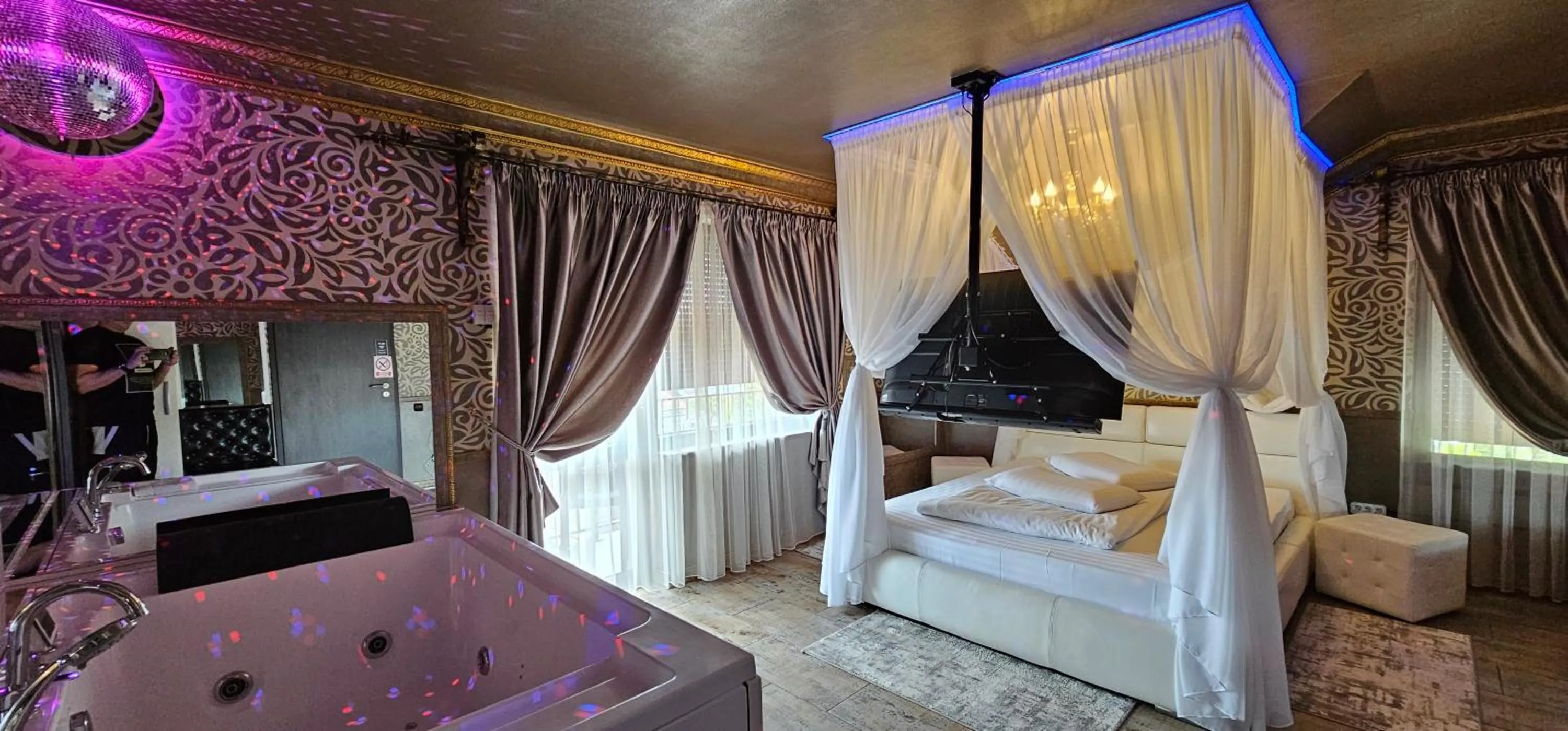 Bed in Hotel Boutique Mikaela (Adult Only)