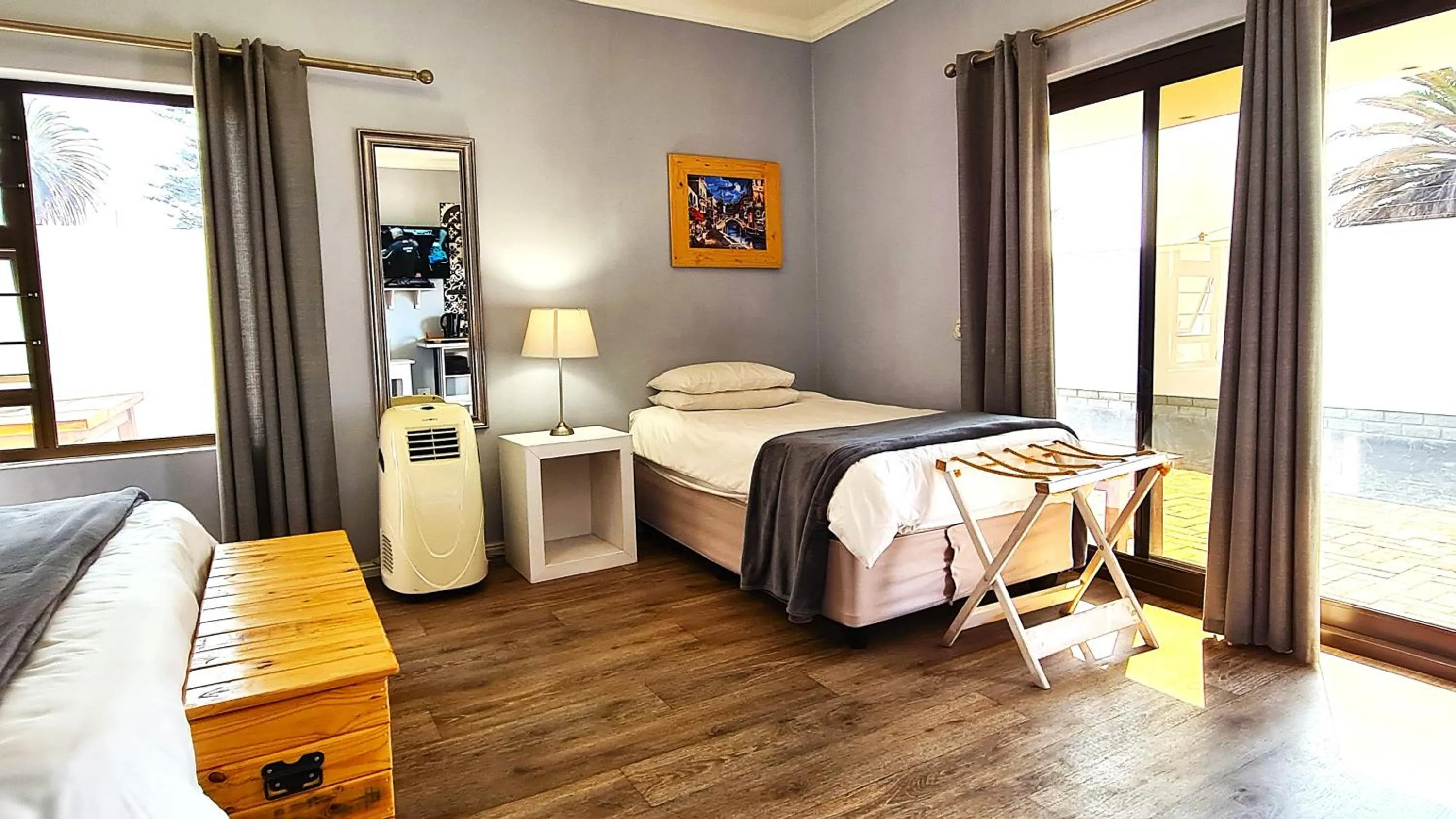 Bed in Tiende Laan Bed & Breakfast and Self-Catering