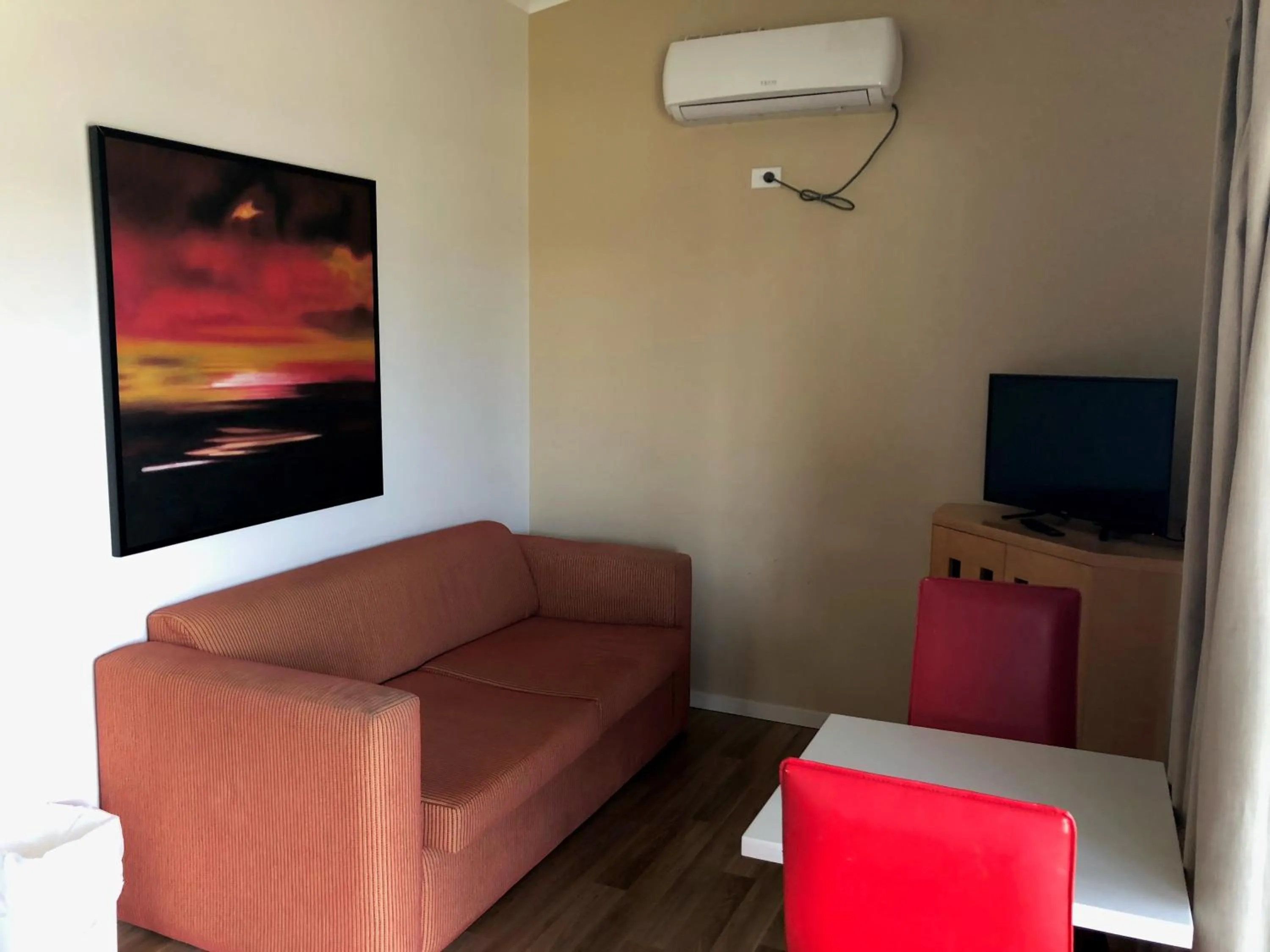 Living room in Australian Motor Home Tourist Park Twelve Mile Creek