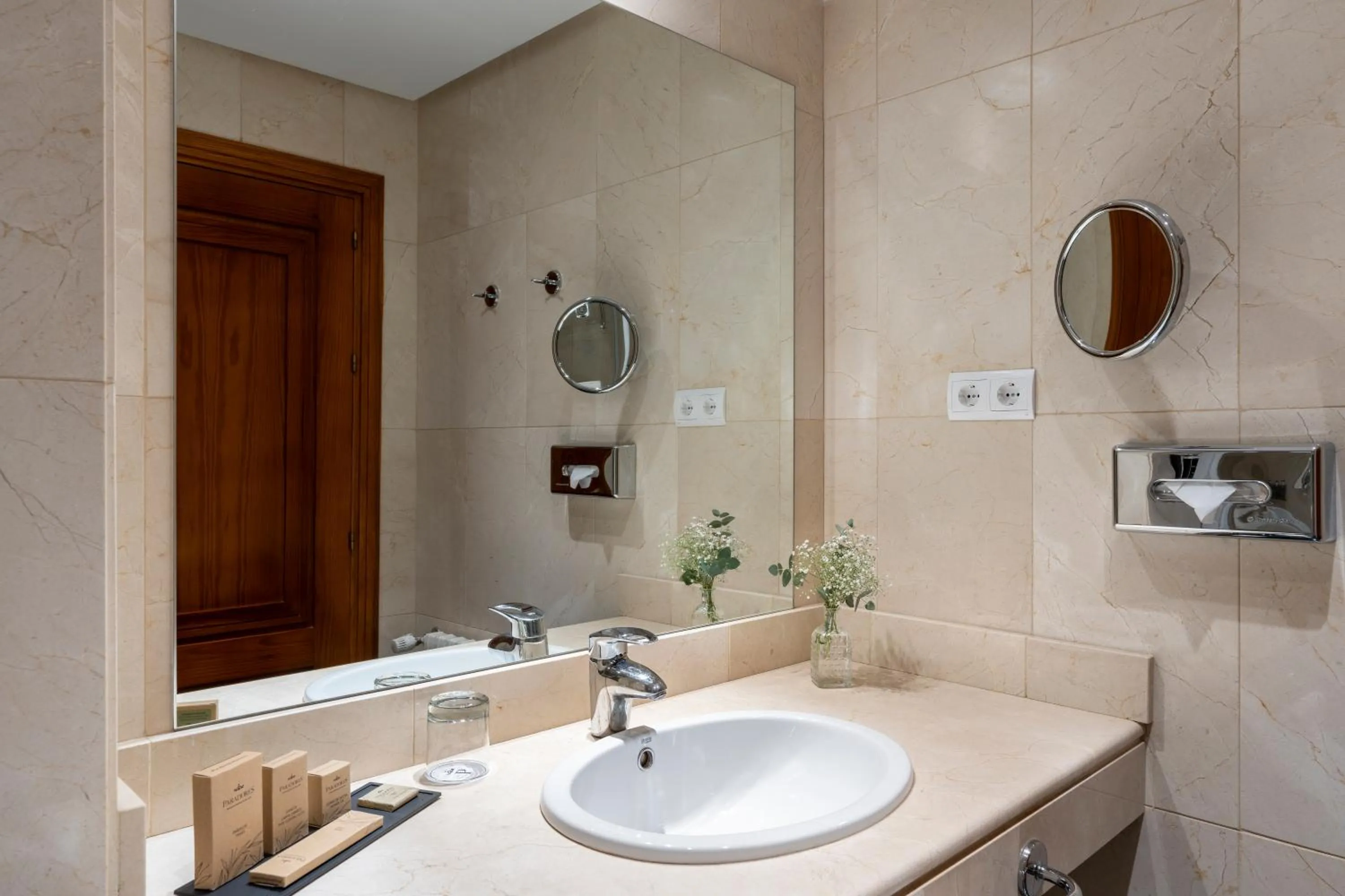 Bathroom in Parador de Ronda