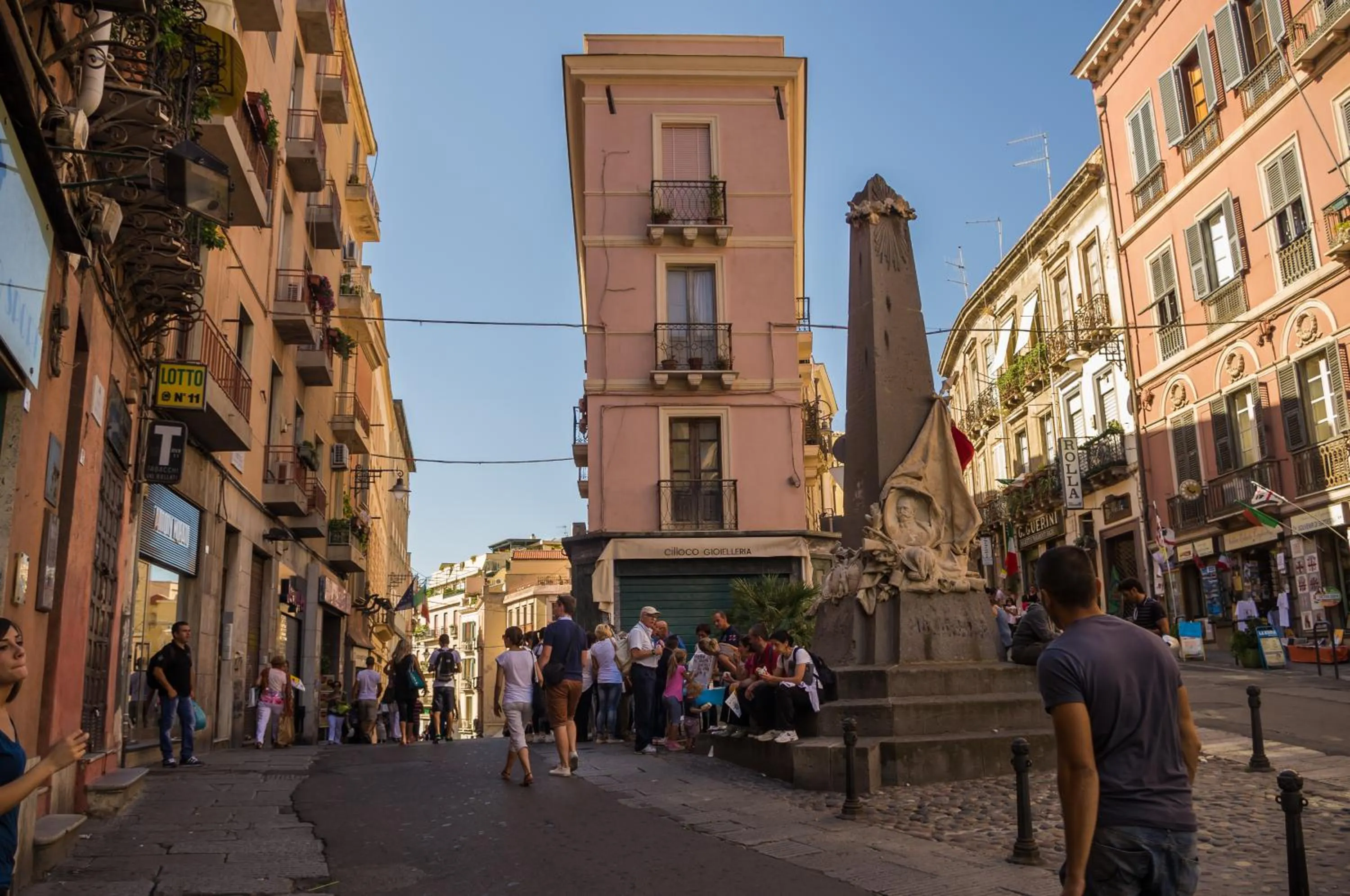 Nearby landmark in Il Gallo Bianco
