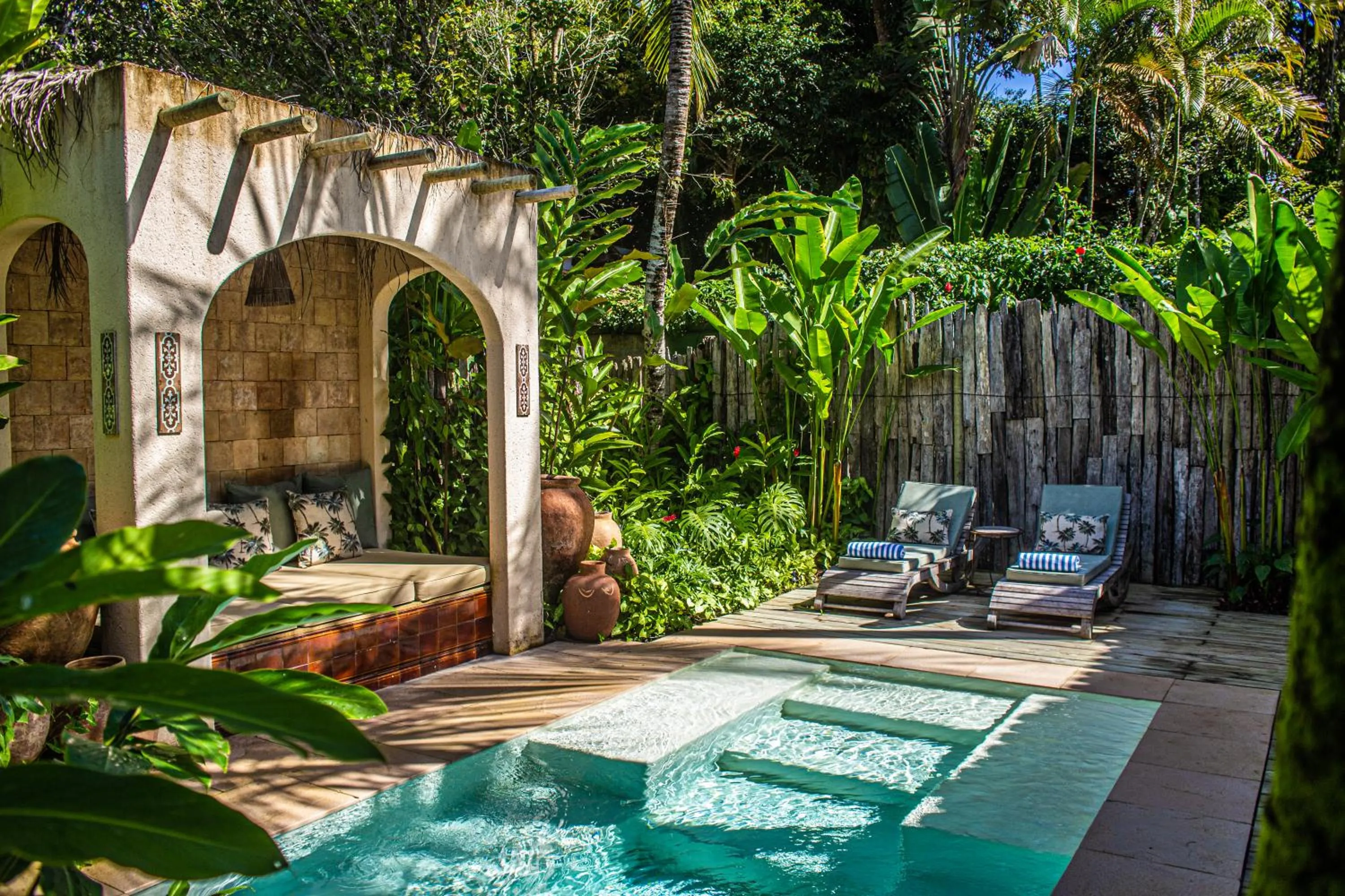 Swimming pool in Hotel Boutique Perainda