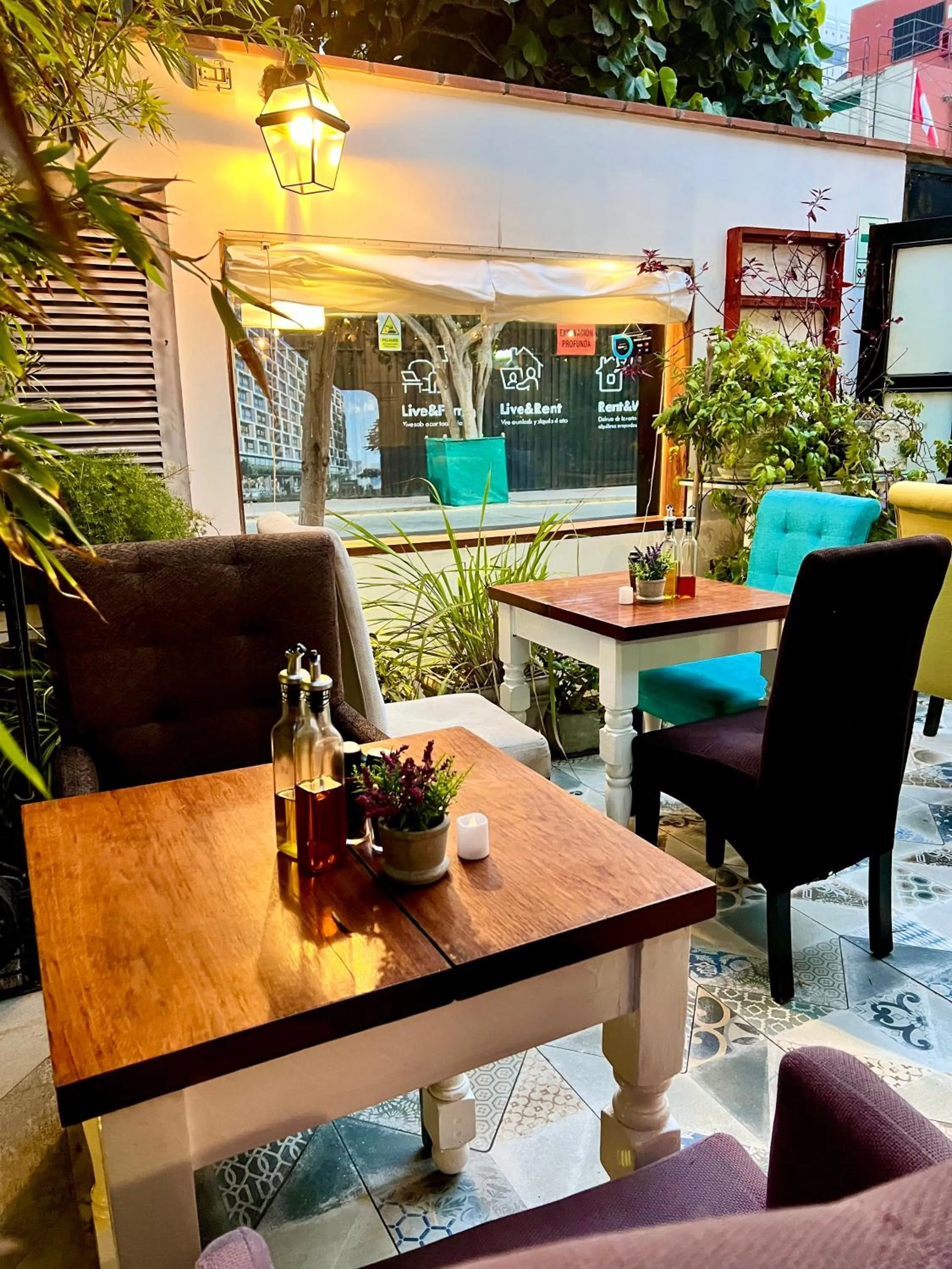 Restaurant/places to eat in La Casa del Viajero