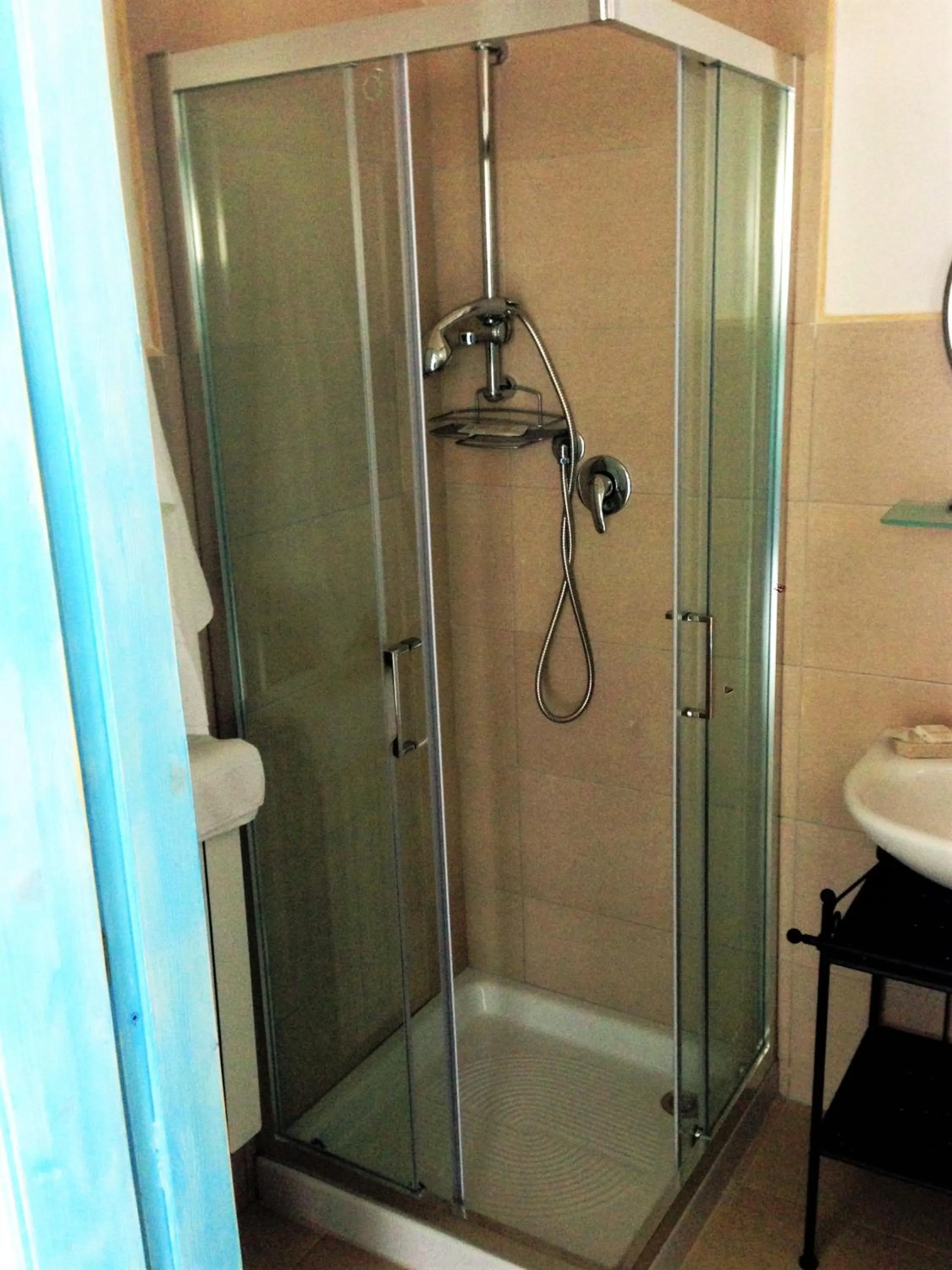 Shower in Casale Degli Angeli