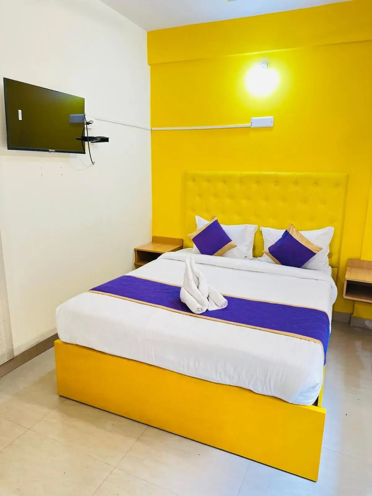 Deluxe Double Room in Hotel SM Comforts BTM Layout Deluxe Double Room in Hotel SM Comforts BTM Layout