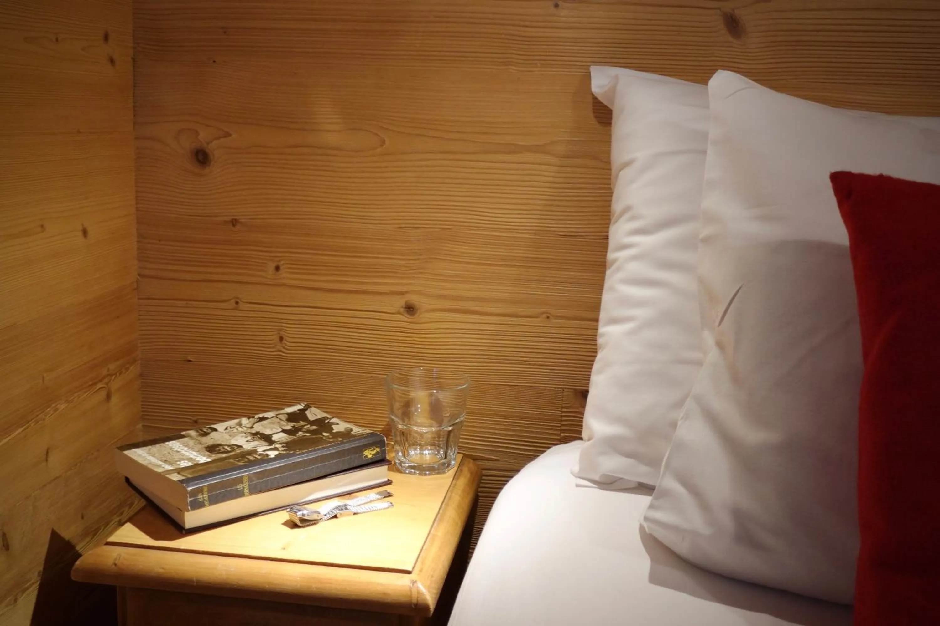 Bed in Hotel La Crémaillère